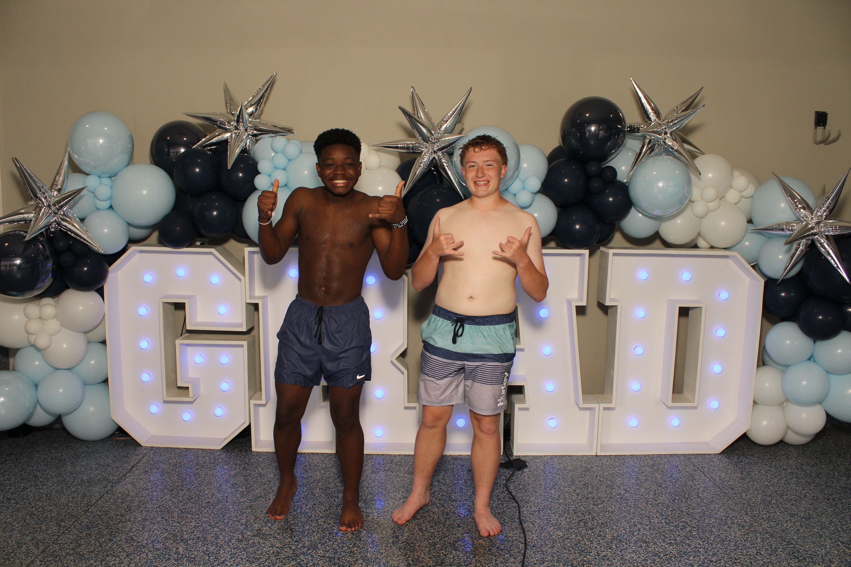 MTCES Class of 2026 | View more photos from the event at gallery.photoboothcincy.com/u/PhotoBoothCincy/MTCES-Class-of-2026