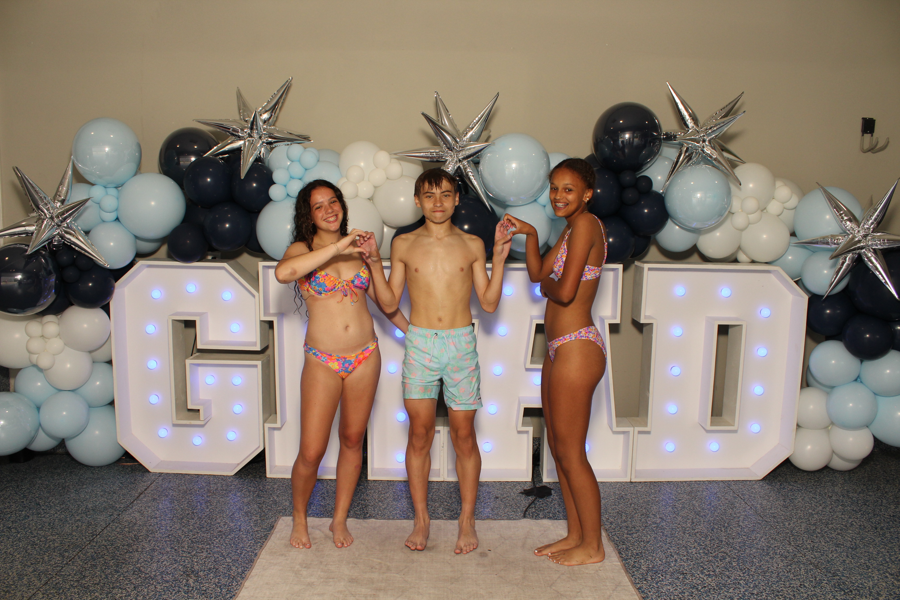 MTCES Class of 2026 | View more photos from the event at gallery.photoboothcincy.com/u/PhotoBoothCincy/MTCES-Class-of-2026