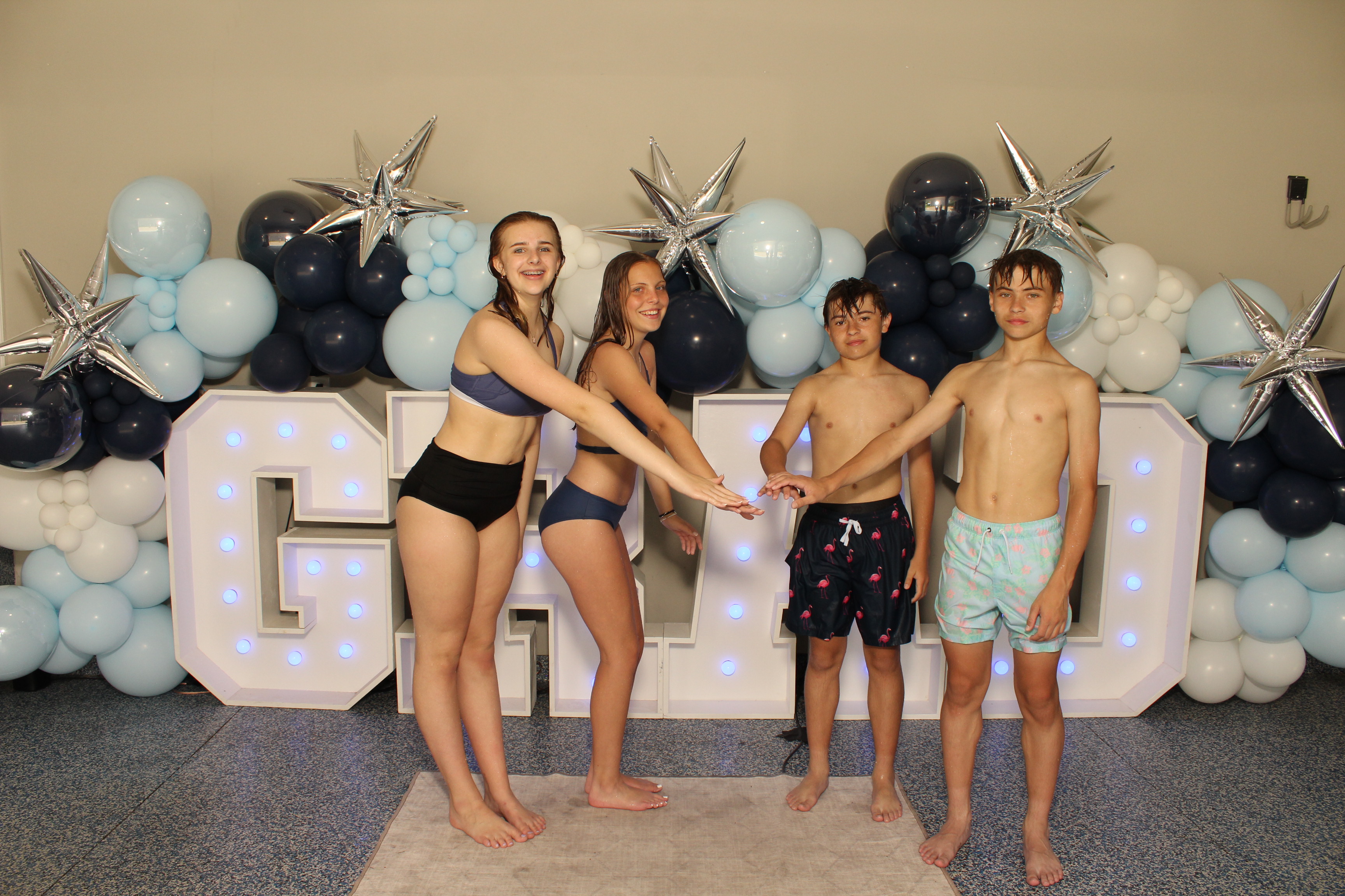 MTCES Class of 2026 | View more photos from the event at gallery.photoboothcincy.com/u/PhotoBoothCincy/MTCES-Class-of-2026