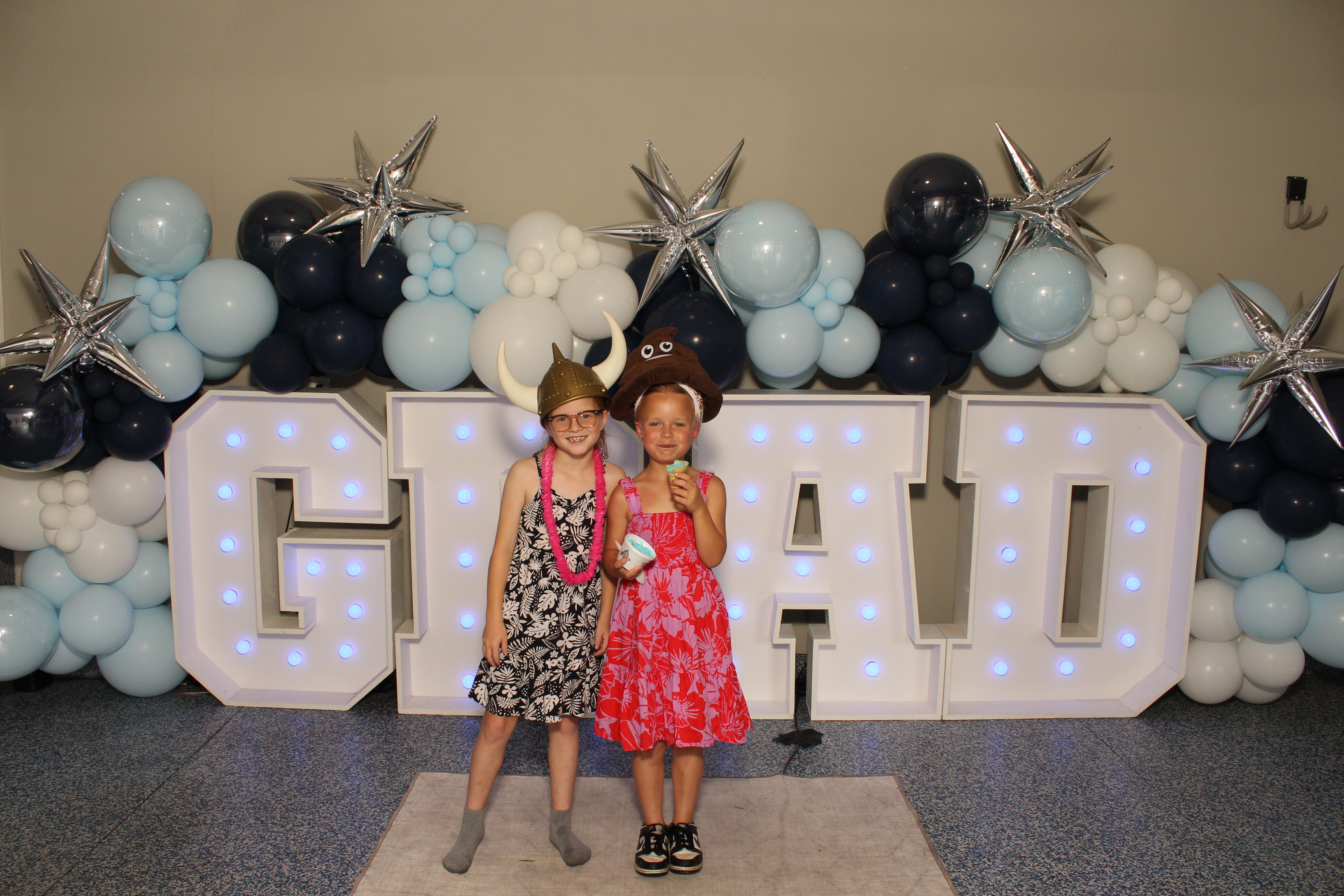 MTCES Class of 2026 | View more photos from the event at gallery.photoboothcincy.com/u/PhotoBoothCincy/MTCES-Class-of-2026
