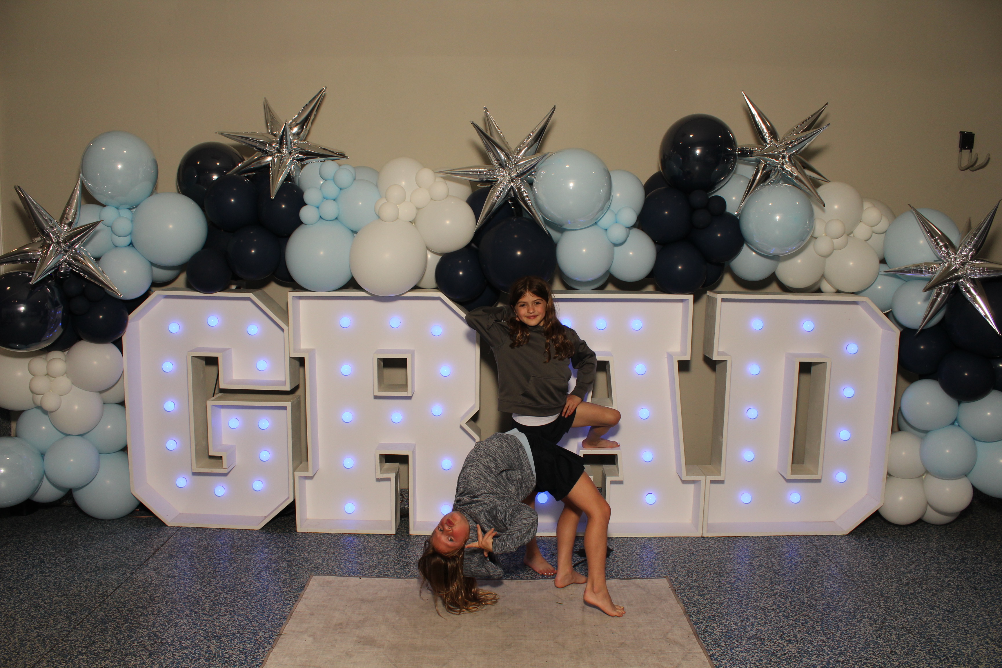 MTCES Class of 2026 | View more photos from the event at gallery.photoboothcincy.com/u/PhotoBoothCincy/MTCES-Class-of-2026