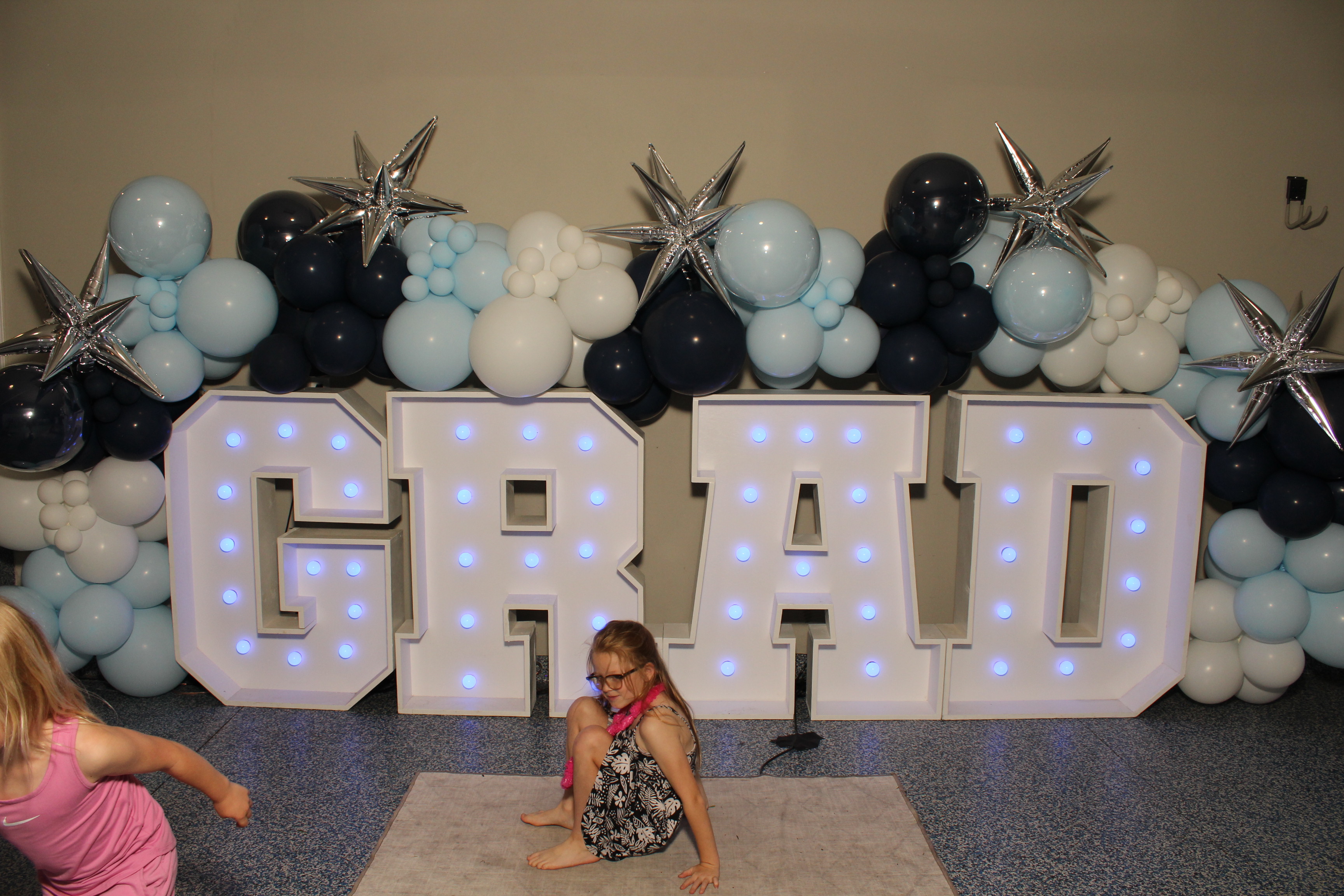 MTCES Class of 2026 | View more photos from the event at gallery.photoboothcincy.com/u/PhotoBoothCincy/MTCES-Class-of-2026