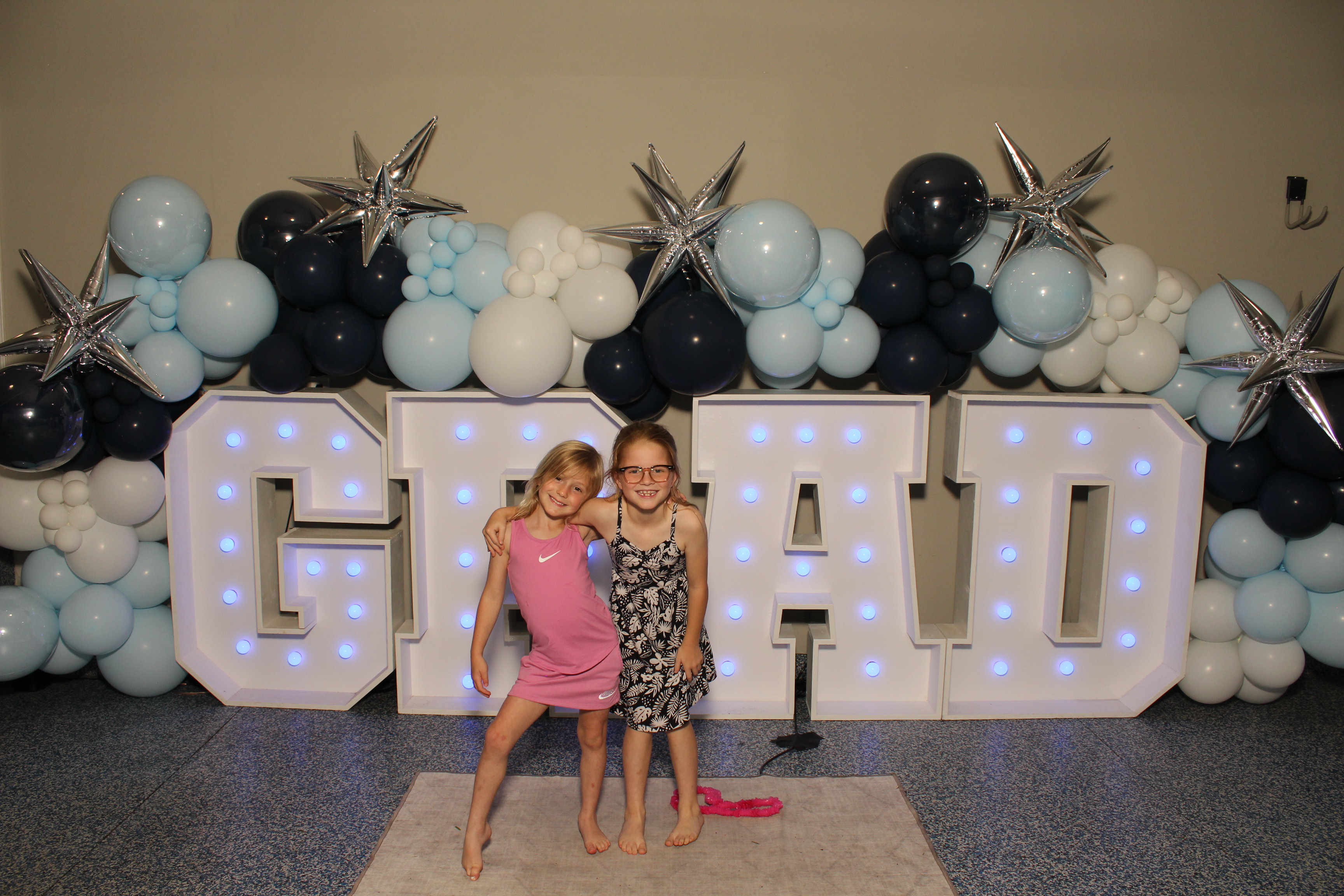 MTCES Class of 2026 | View more photos from the event at gallery.photoboothcincy.com/u/PhotoBoothCincy/MTCES-Class-of-2026