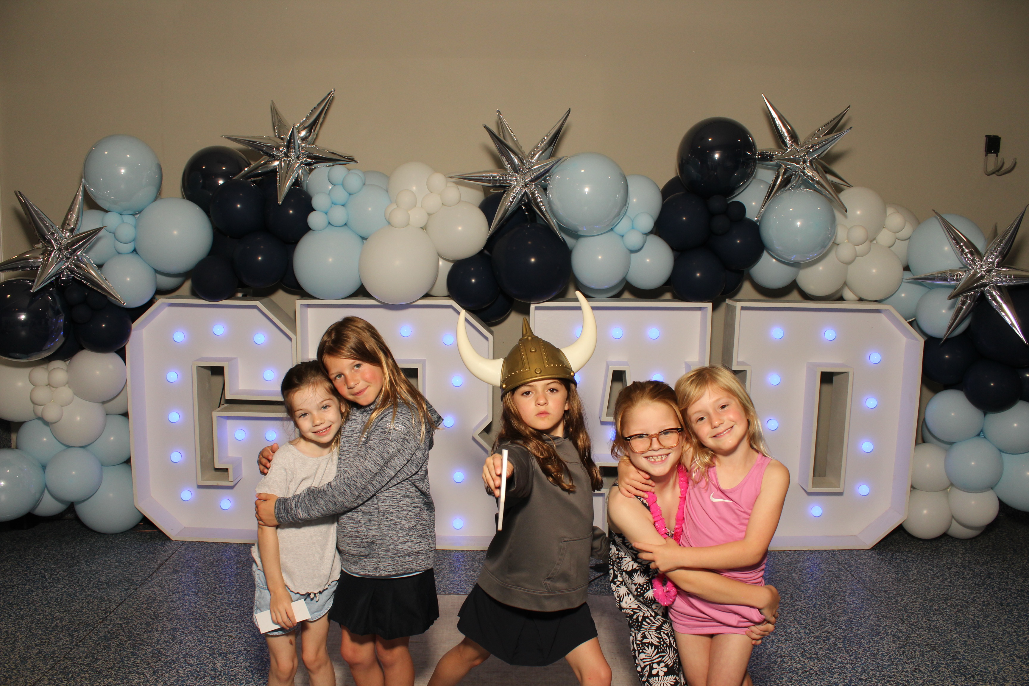 MTCES Class of 2026 | View more photos from the event at gallery.photoboothcincy.com/u/PhotoBoothCincy/MTCES-Class-of-2026