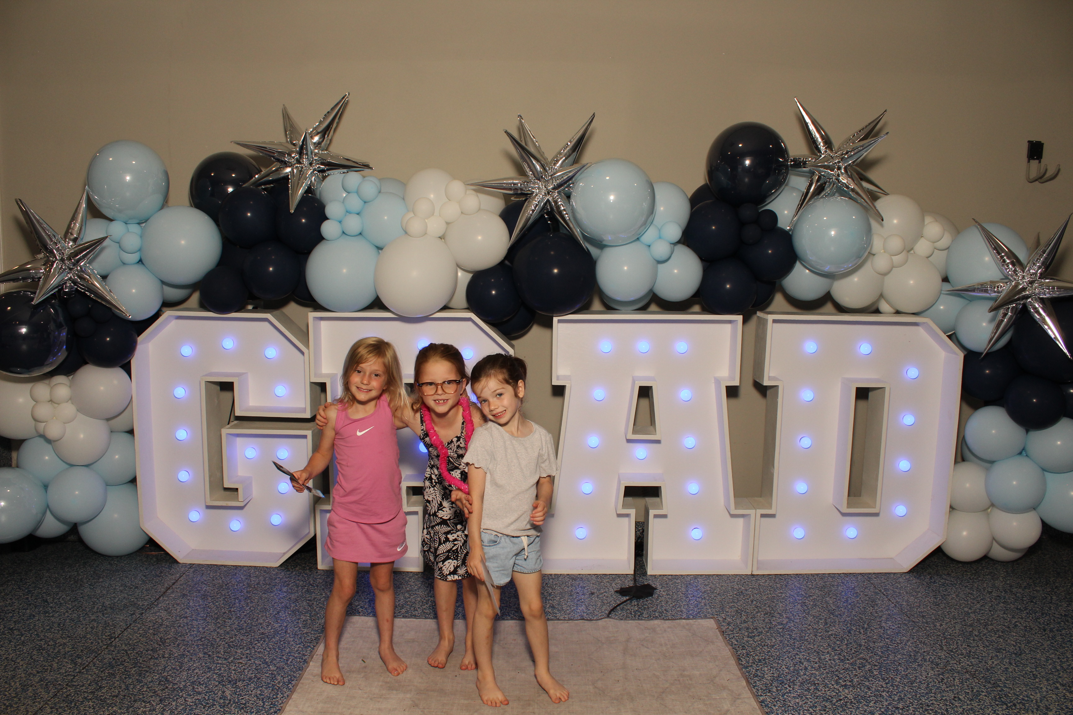 MTCES Class of 2026 | View more photos from the event at gallery.photoboothcincy.com/u/PhotoBoothCincy/MTCES-Class-of-2026