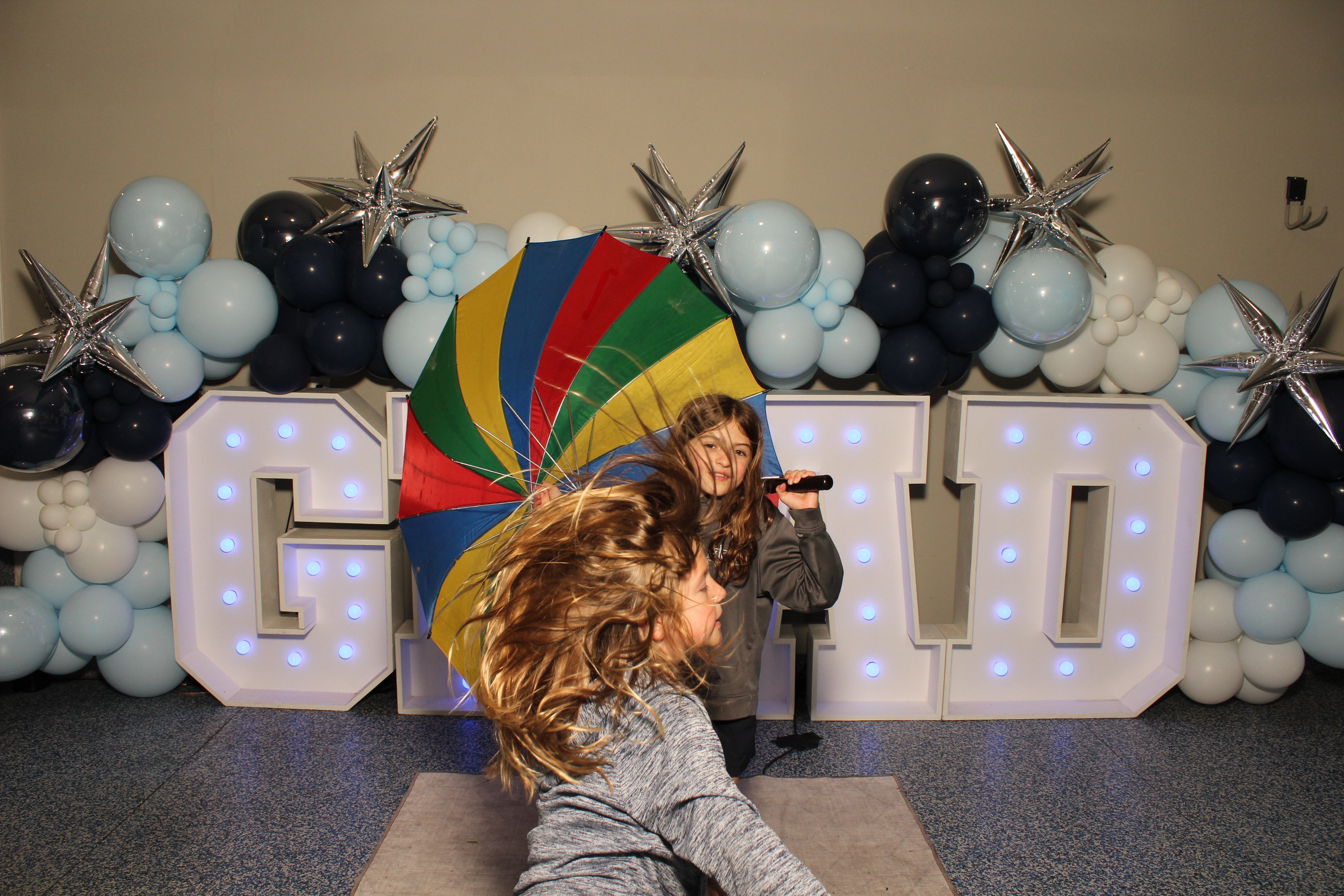 MTCES Class of 2026 | View more photos from the event at gallery.photoboothcincy.com/u/PhotoBoothCincy/MTCES-Class-of-2026