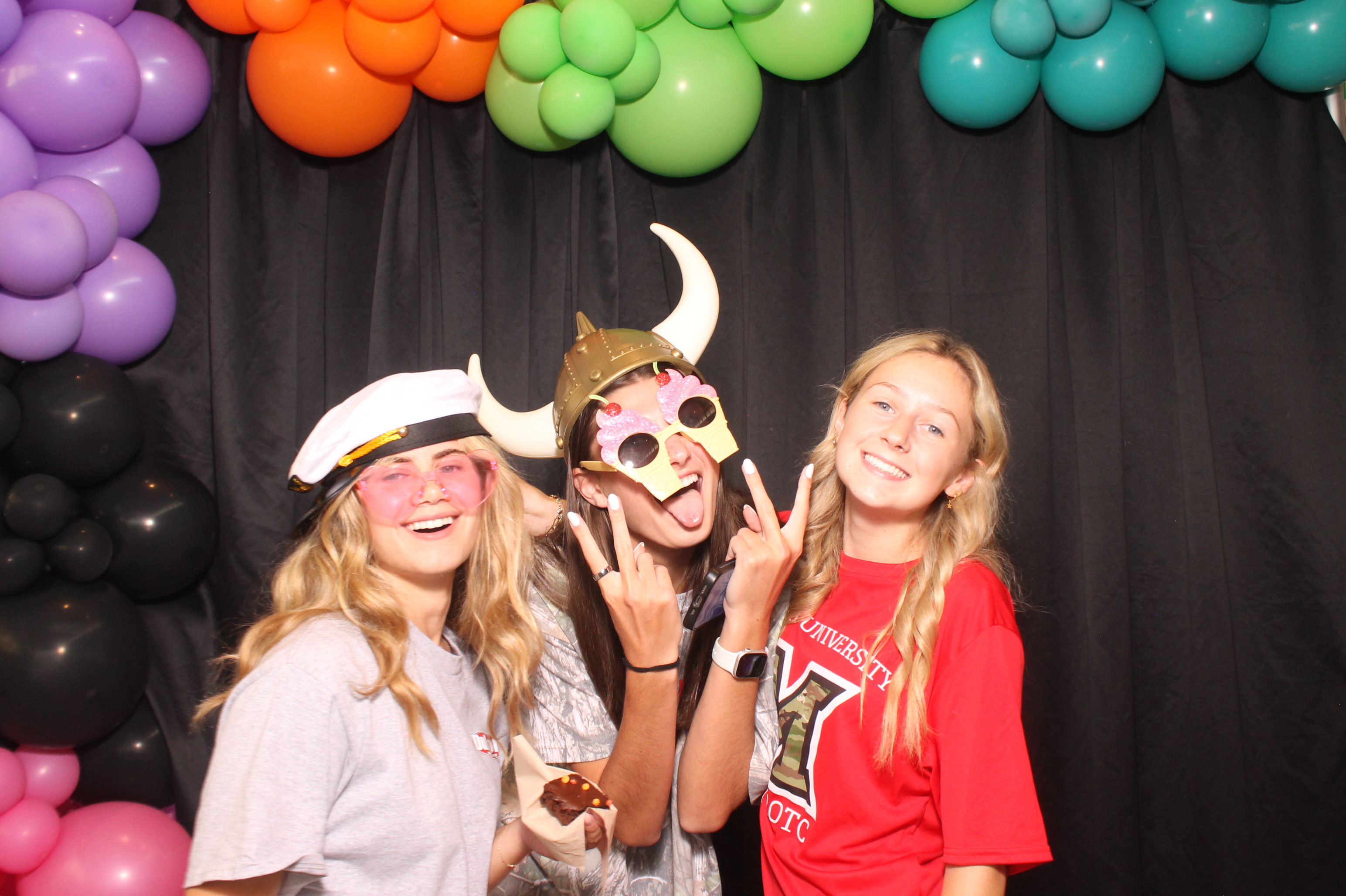 MU Maplestreet Dining Commons | View more photos from the event at gallery.photoboothcincy.com/u/PhotoBoothCincy/MU-Maplestreet-Dining-Commons