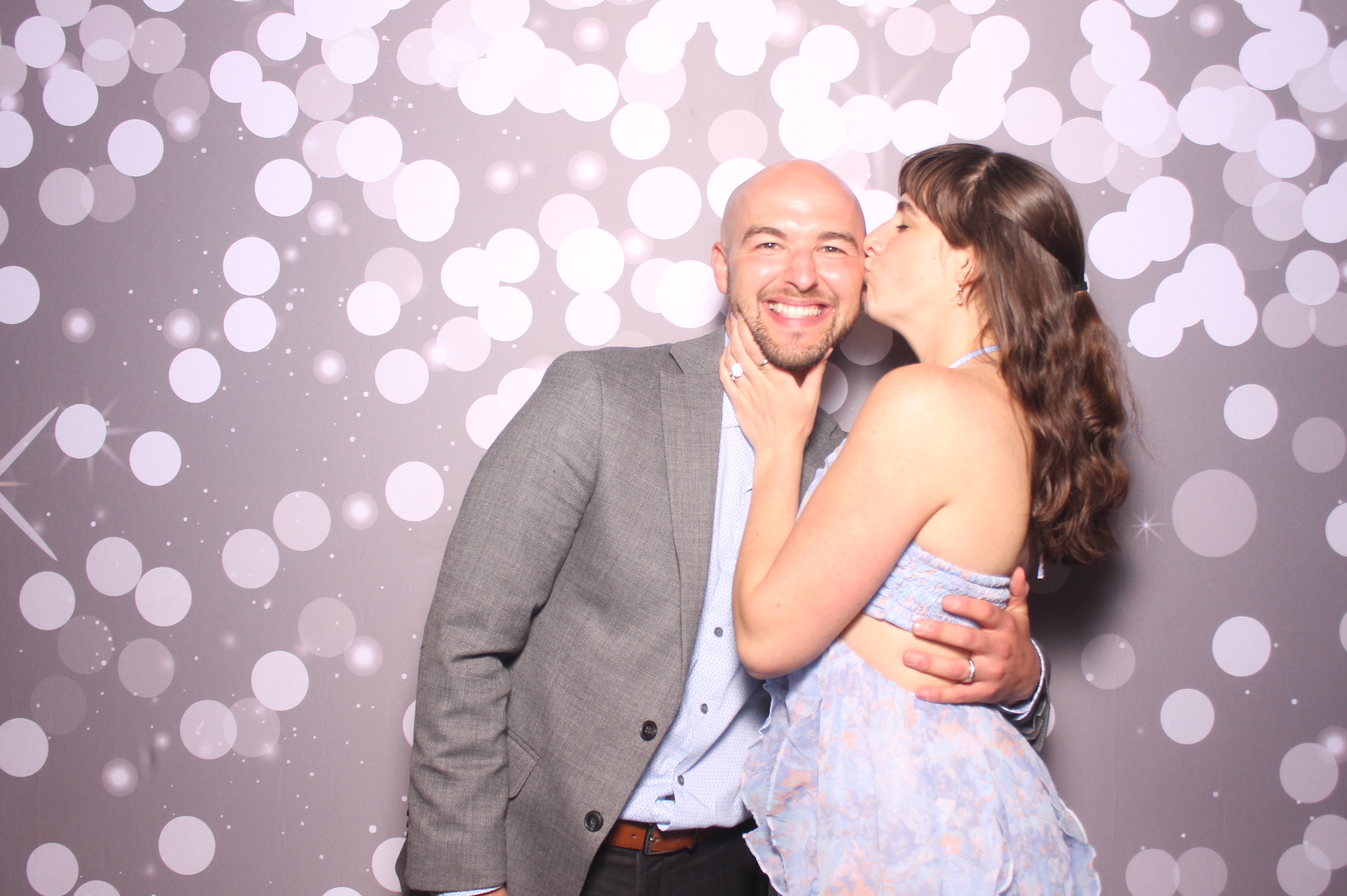 Mackenzie & Davey | View more photos from the event at gallery.photoboothcincy.com/u/PhotoBoothCincy/Mackenzie-Davey
