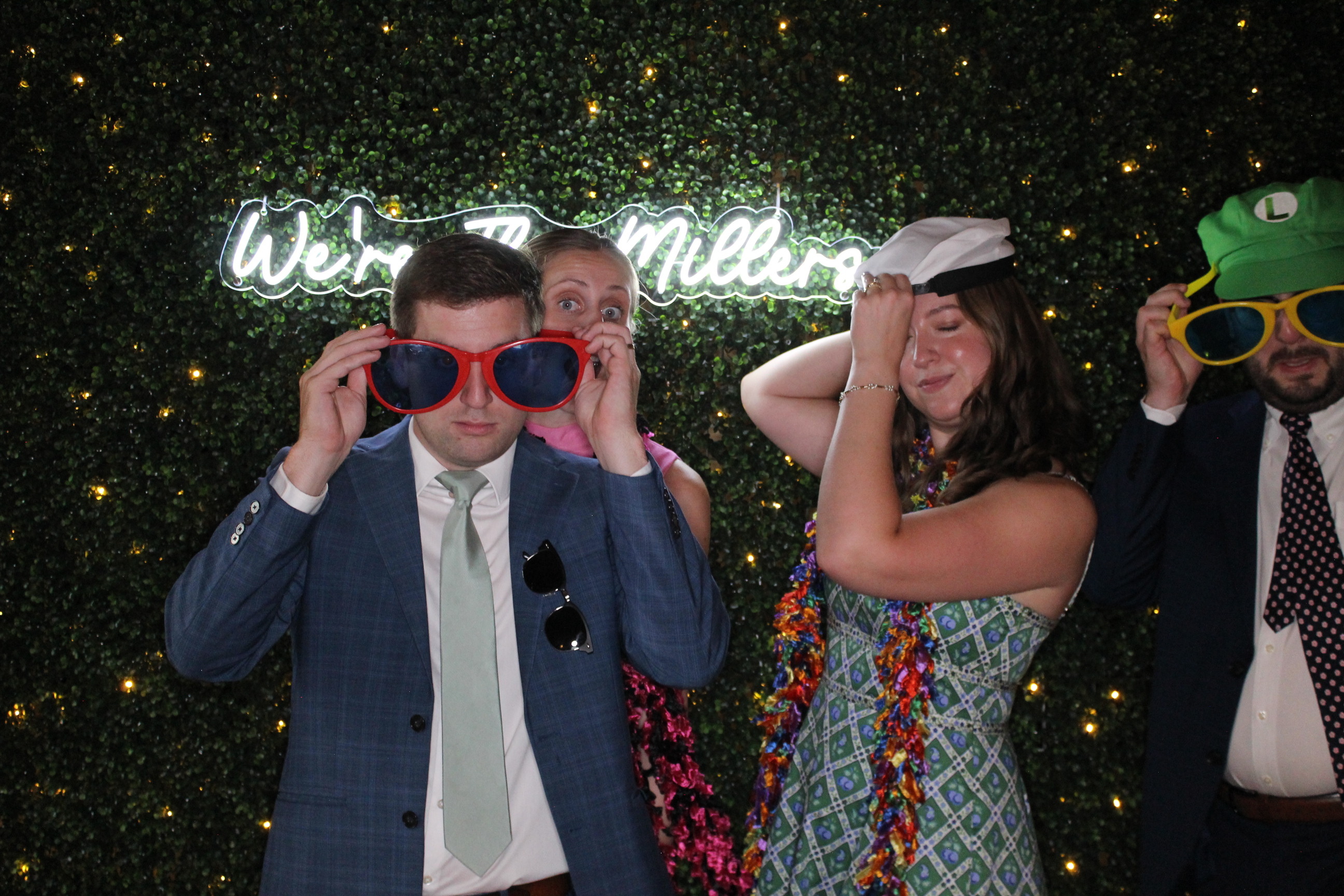 Maddie & Matthew | View more photos from the event at gallery.photoboothcincy.com/u/PhotoBoothCincy/Maddie-Matthew