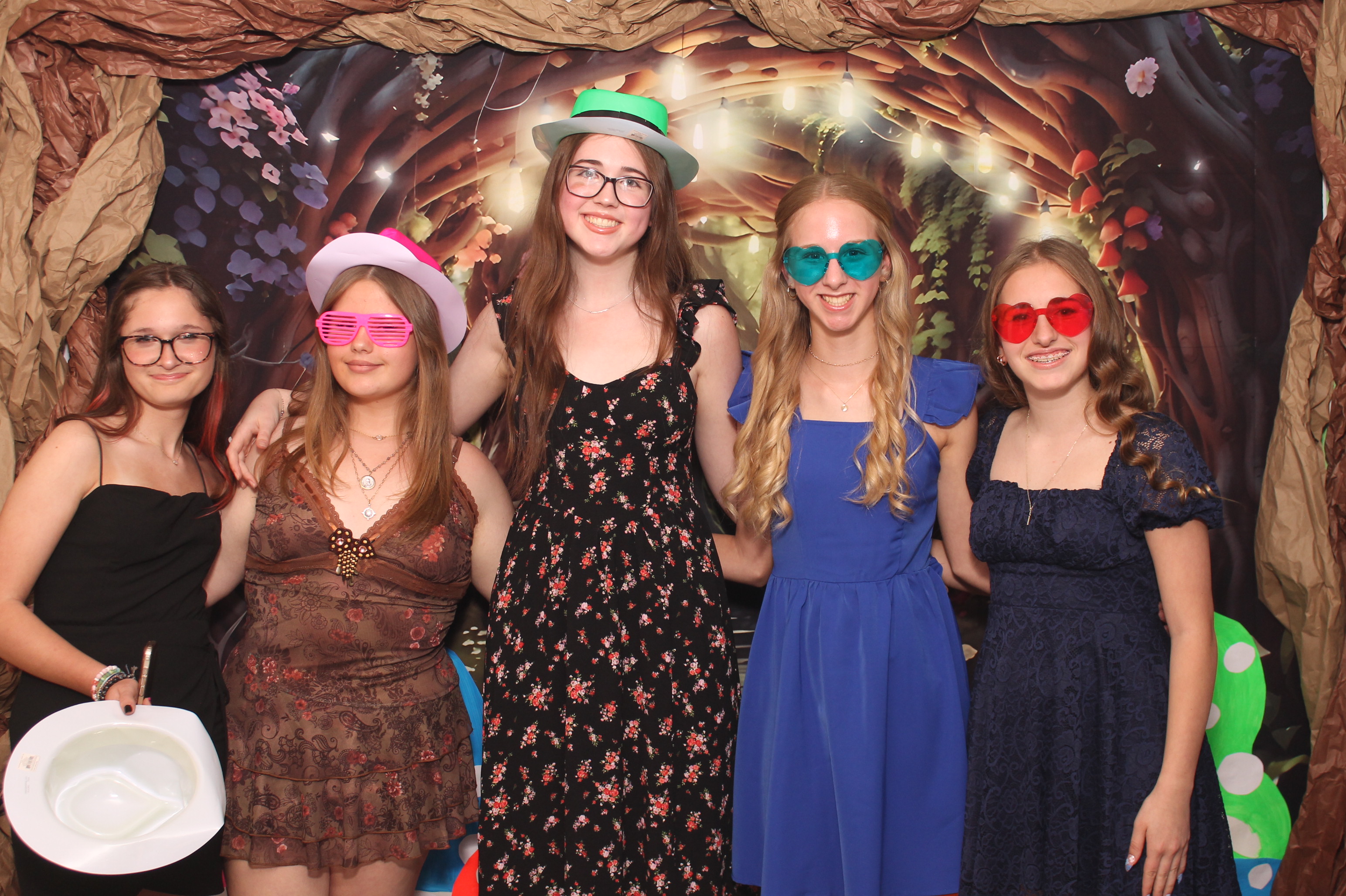 Magsig Spring Fling School Dance | View more photos from the event at gallery.photoboothcincy.com/u/PhotoBoothCincy/Magsig-Spring-Fling-School-Dance