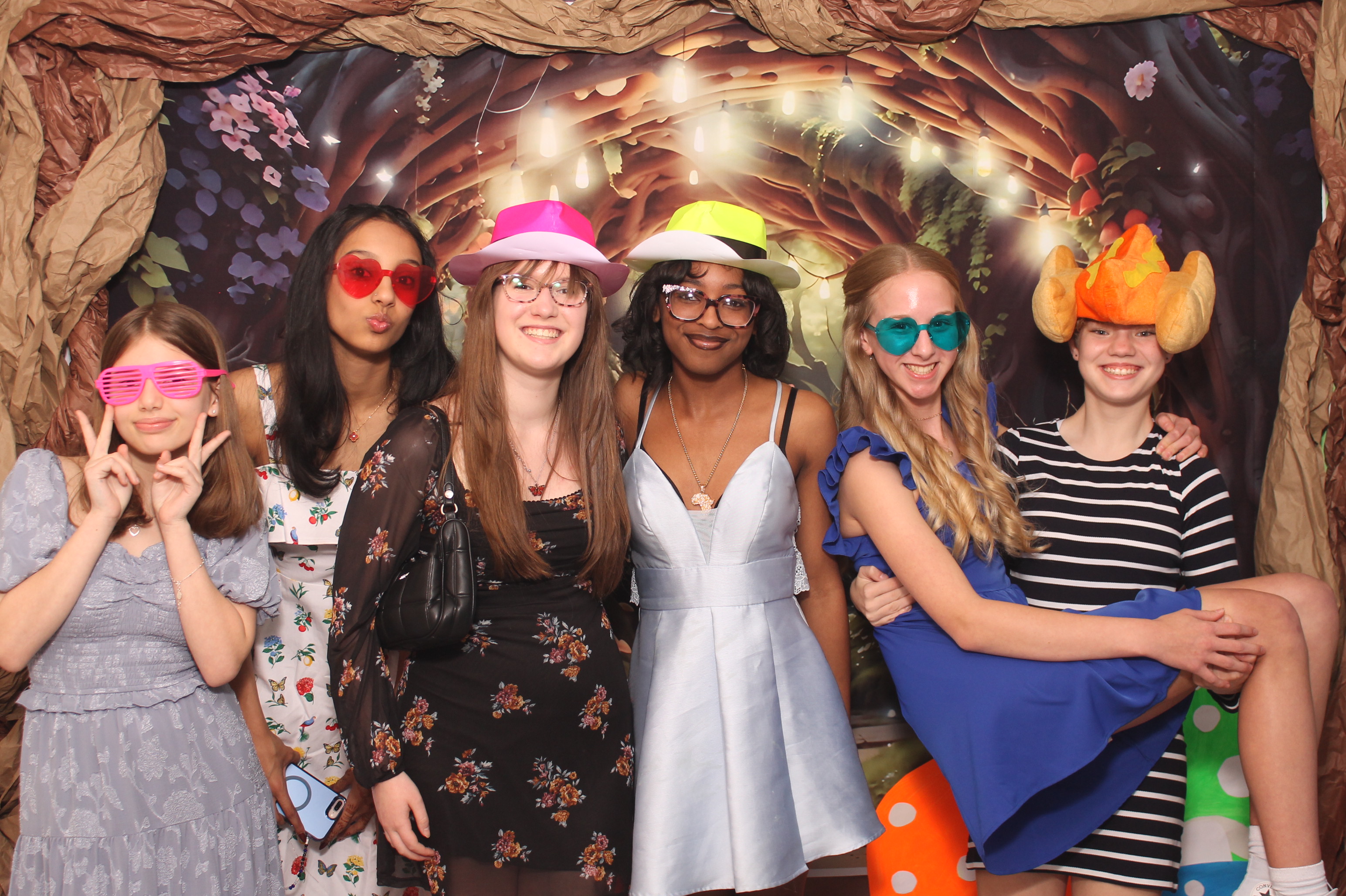 Magsig Spring Fling School Dance | View more photos from the event at gallery.photoboothcincy.com/u/PhotoBoothCincy/Magsig-Spring-Fling-School-Dance