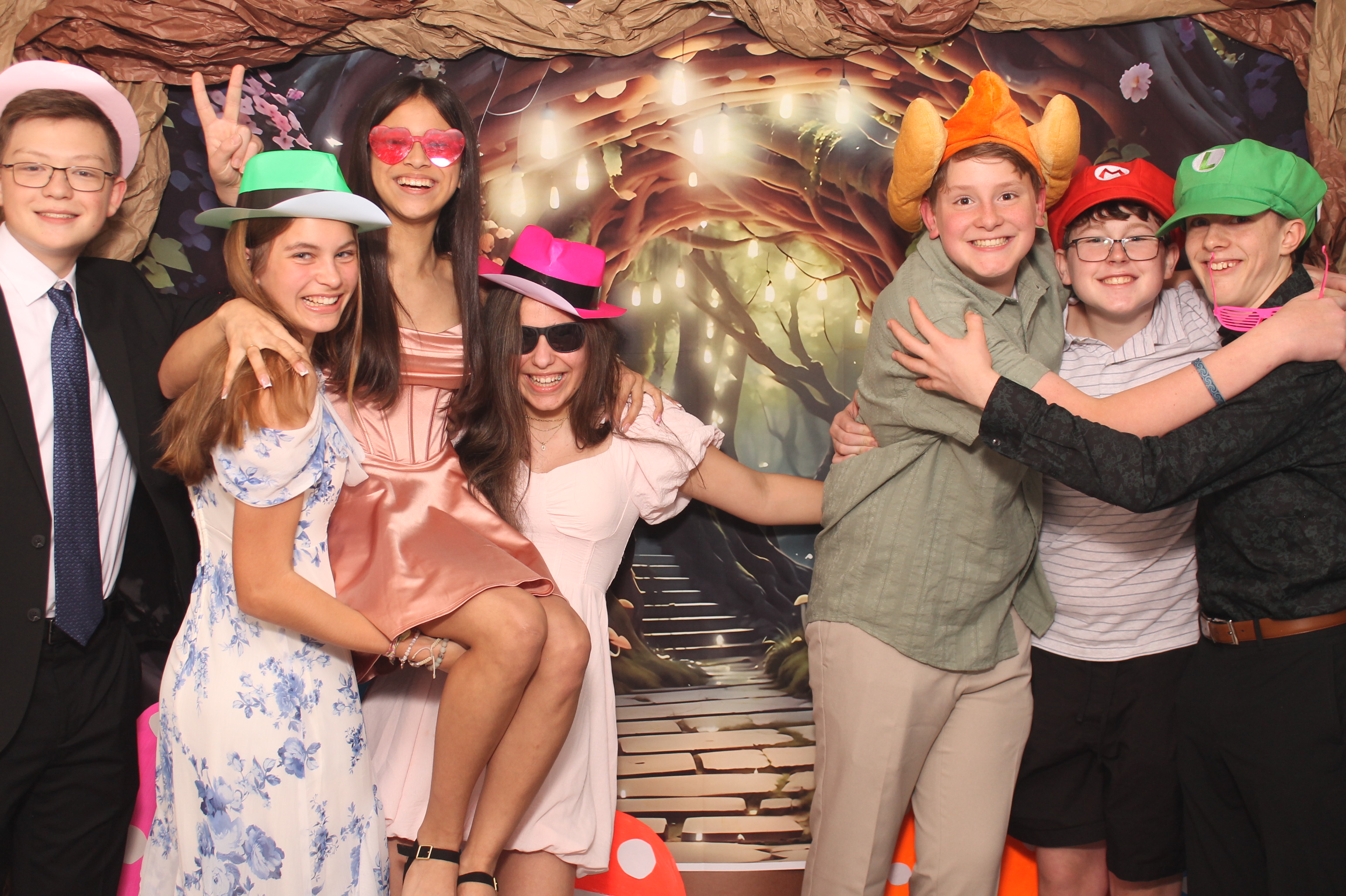 Magsig Spring Fling School Dance | View more photos from the event at gallery.photoboothcincy.com/u/PhotoBoothCincy/Magsig-Spring-Fling-School-Dance