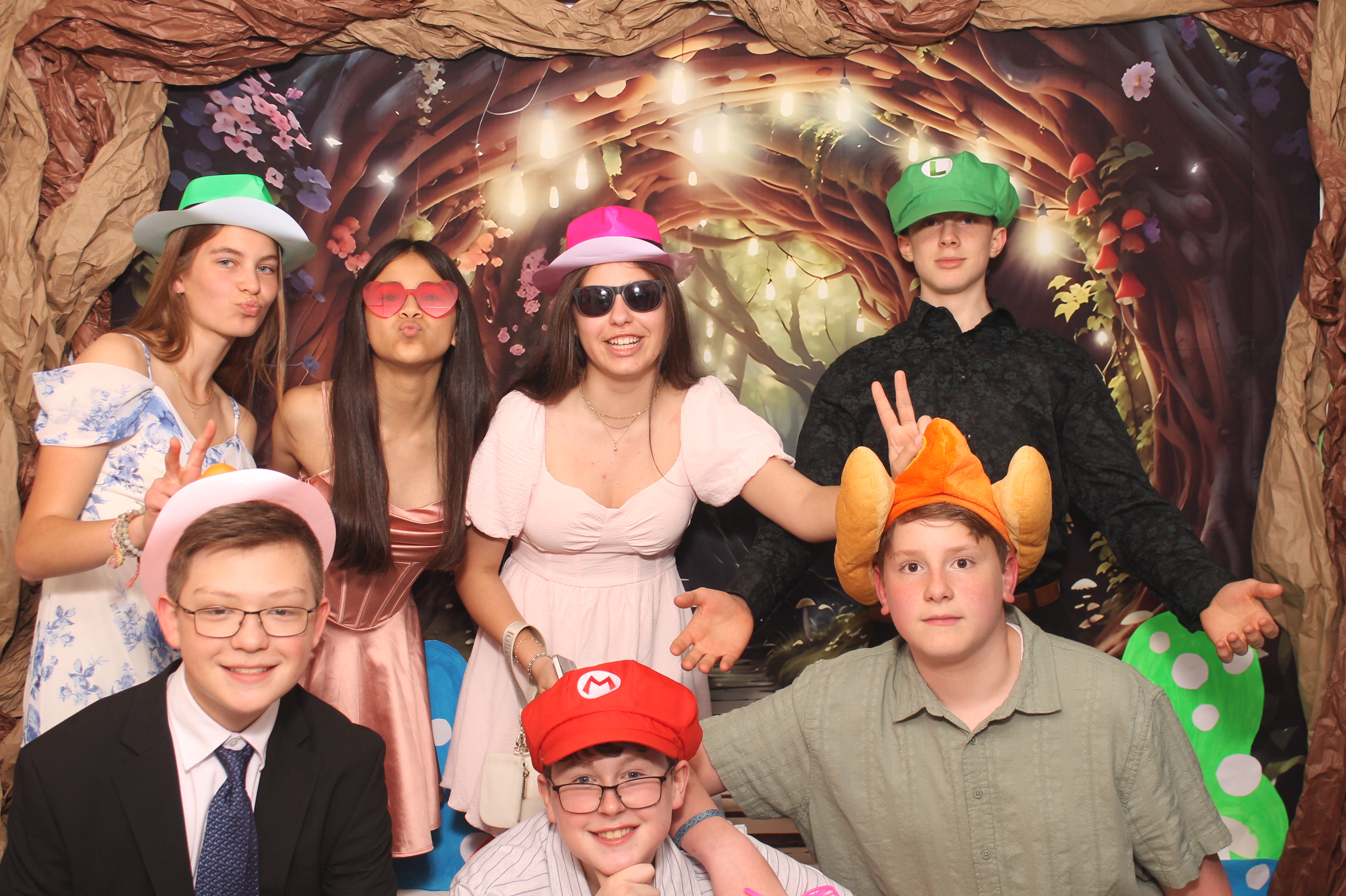 Magsig Spring Fling School Dance | View more photos from the event at gallery.photoboothcincy.com/u/PhotoBoothCincy/Magsig-Spring-Fling-School-Dance