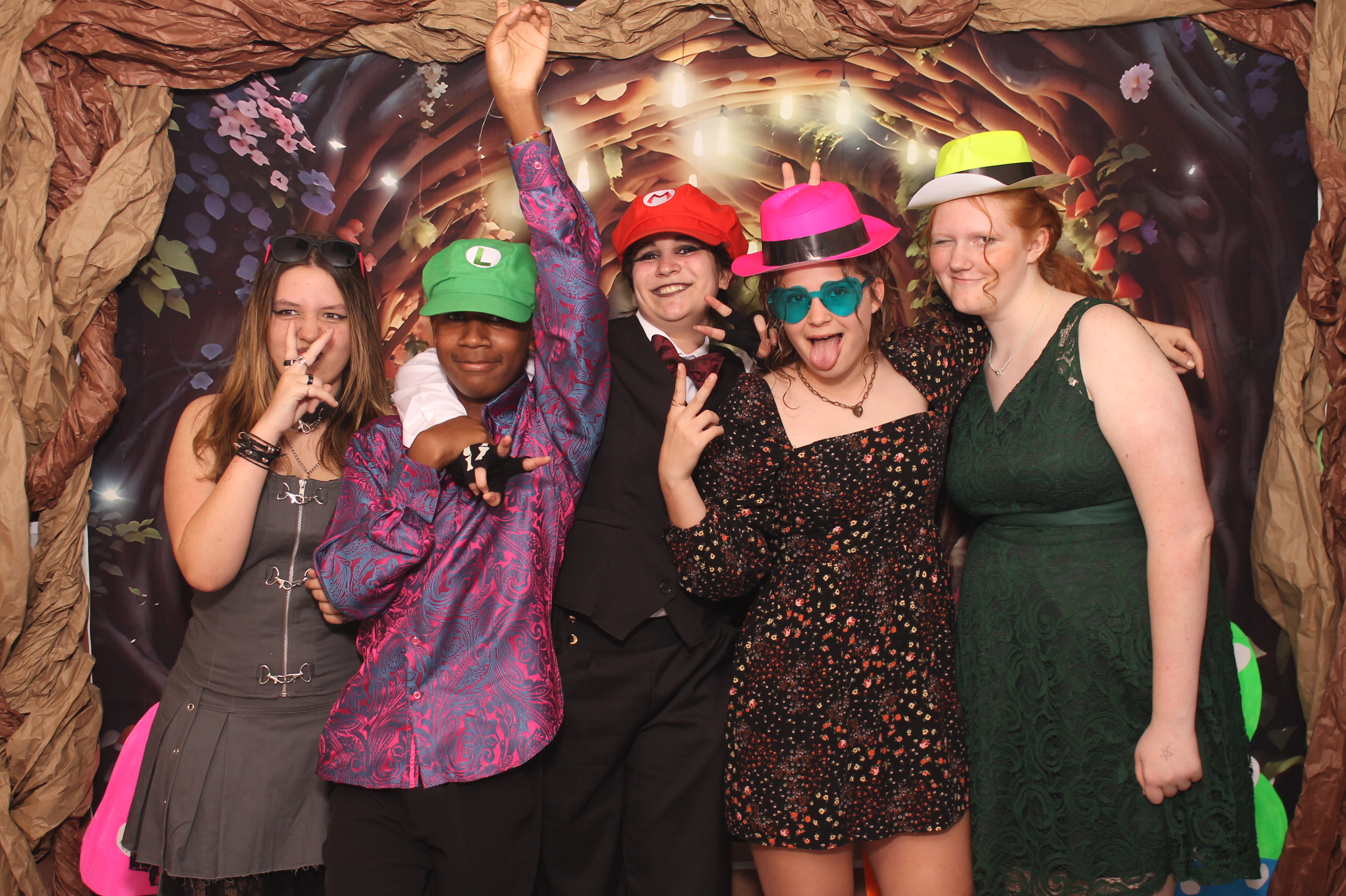 Magsig Spring Fling School Dance | View more photos from the event at gallery.photoboothcincy.com/u/PhotoBoothCincy/Magsig-Spring-Fling-School-Dance