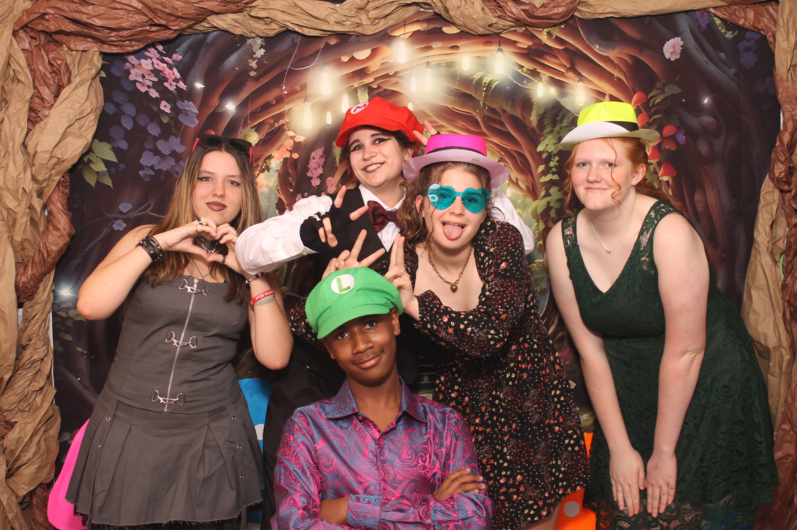 Magsig Spring Fling School Dance | View more photos from the event at gallery.photoboothcincy.com/u/PhotoBoothCincy/Magsig-Spring-Fling-School-Dance