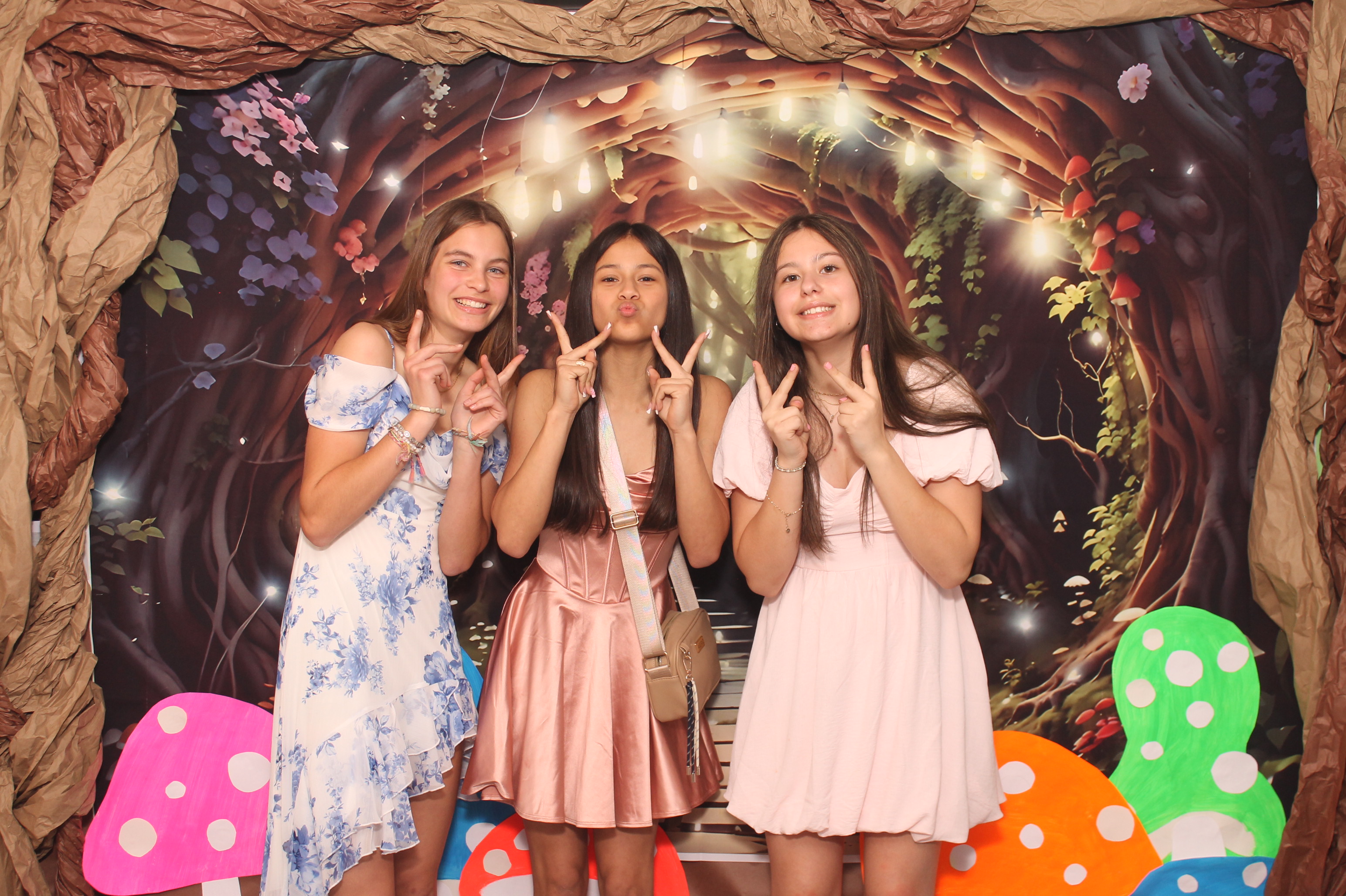 Magsig Spring Fling School Dance | View more photos from the event at gallery.photoboothcincy.com/u/PhotoBoothCincy/Magsig-Spring-Fling-School-Dance