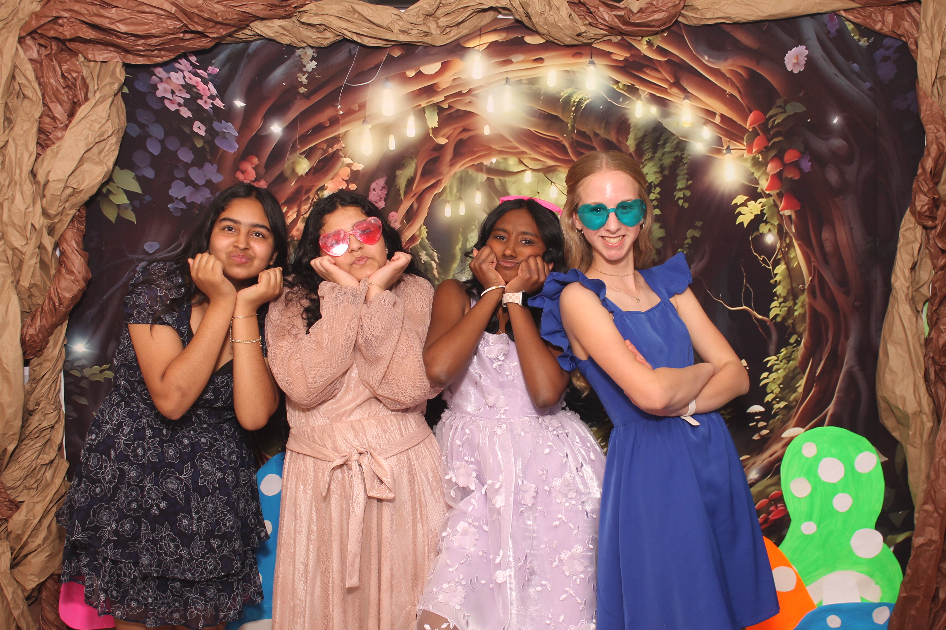 Magsig Spring Fling School Dance | View more photos from the event at gallery.photoboothcincy.com/u/PhotoBoothCincy/Magsig-Spring-Fling-School-Dance