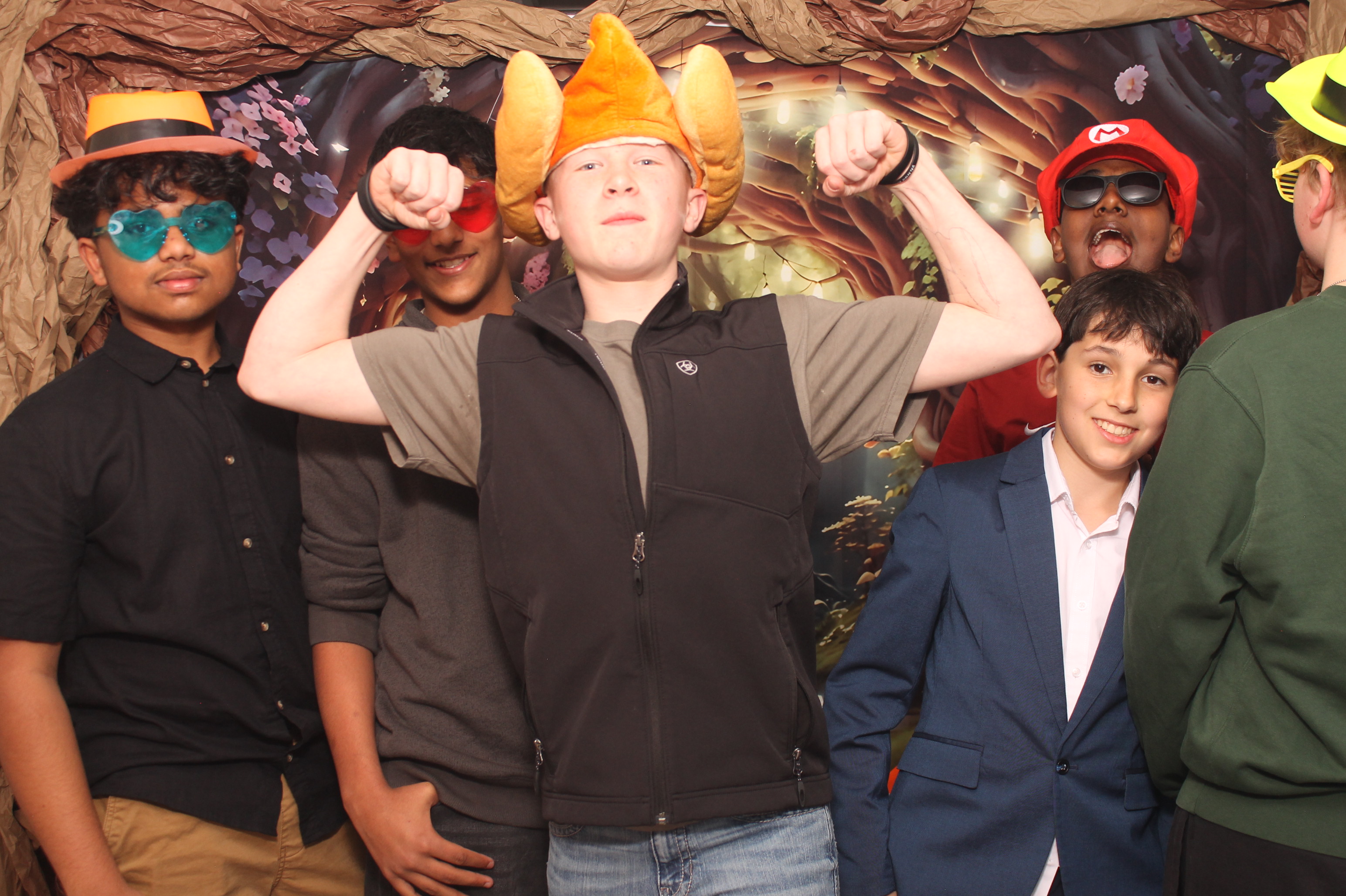 Magsig Spring Fling School Dance | View more photos from the event at gallery.photoboothcincy.com/u/PhotoBoothCincy/Magsig-Spring-Fling-School-Dance