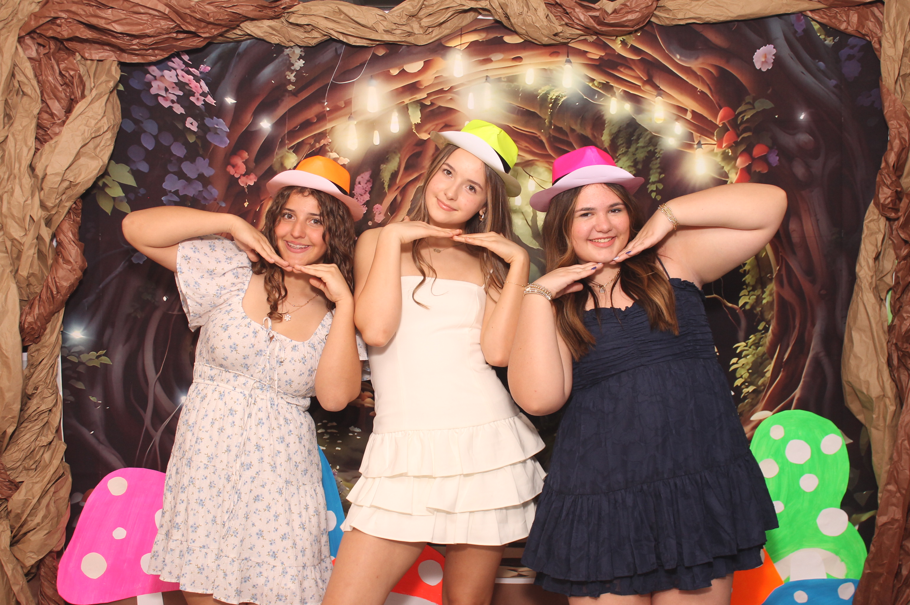 Magsig Spring Fling School Dance | View more photos from the event at gallery.photoboothcincy.com/u/PhotoBoothCincy/Magsig-Spring-Fling-School-Dance