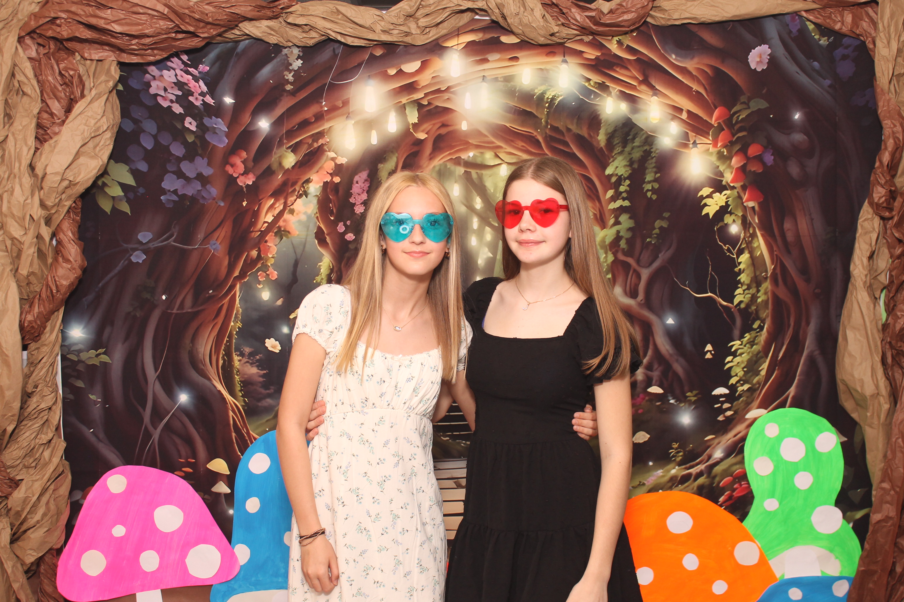 Magsig Spring Fling School Dance | View more photos from the event at gallery.photoboothcincy.com/u/PhotoBoothCincy/Magsig-Spring-Fling-School-Dance