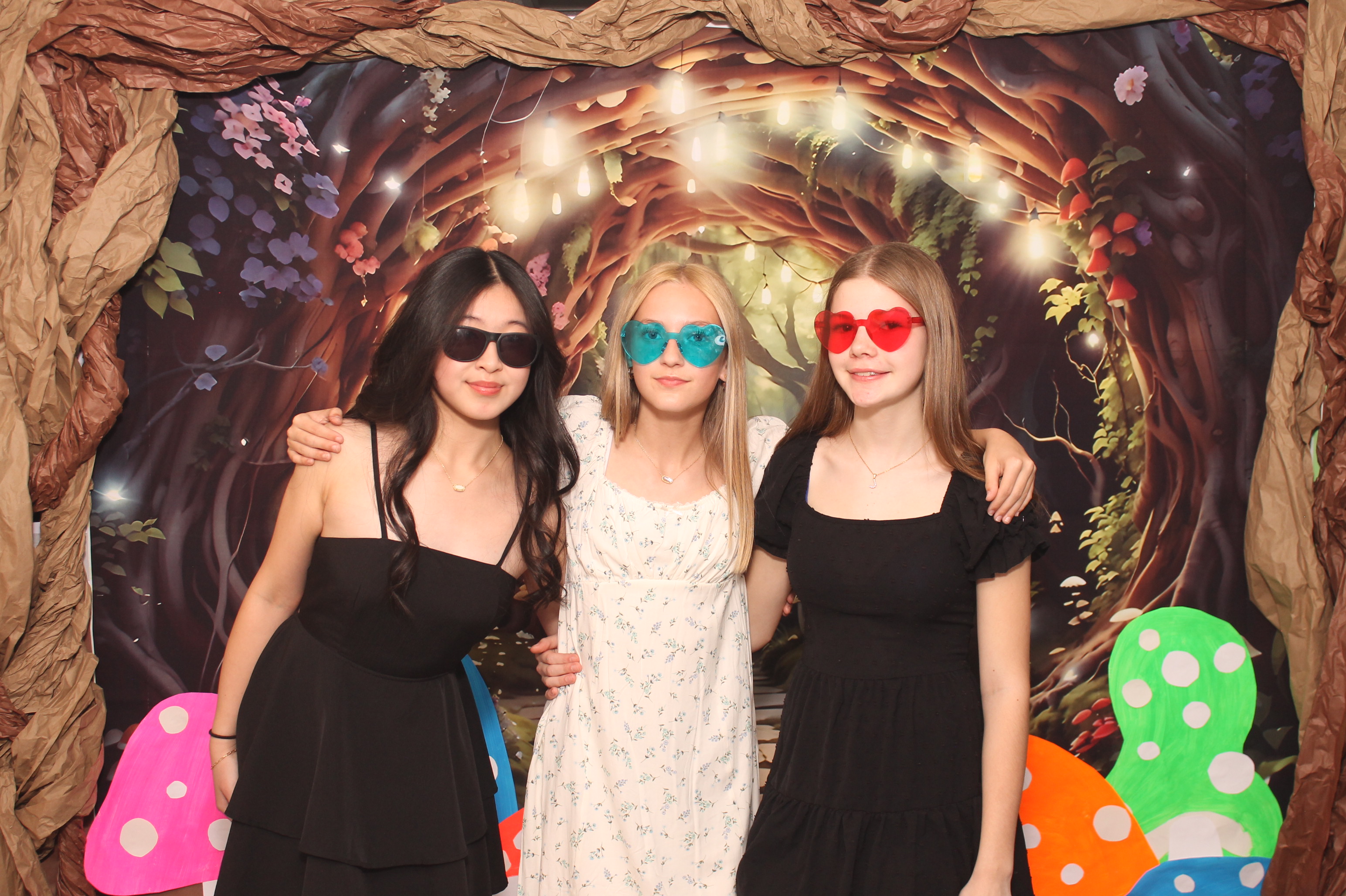 Magsig Spring Fling School Dance | View more photos from the event at gallery.photoboothcincy.com/u/PhotoBoothCincy/Magsig-Spring-Fling-School-Dance
