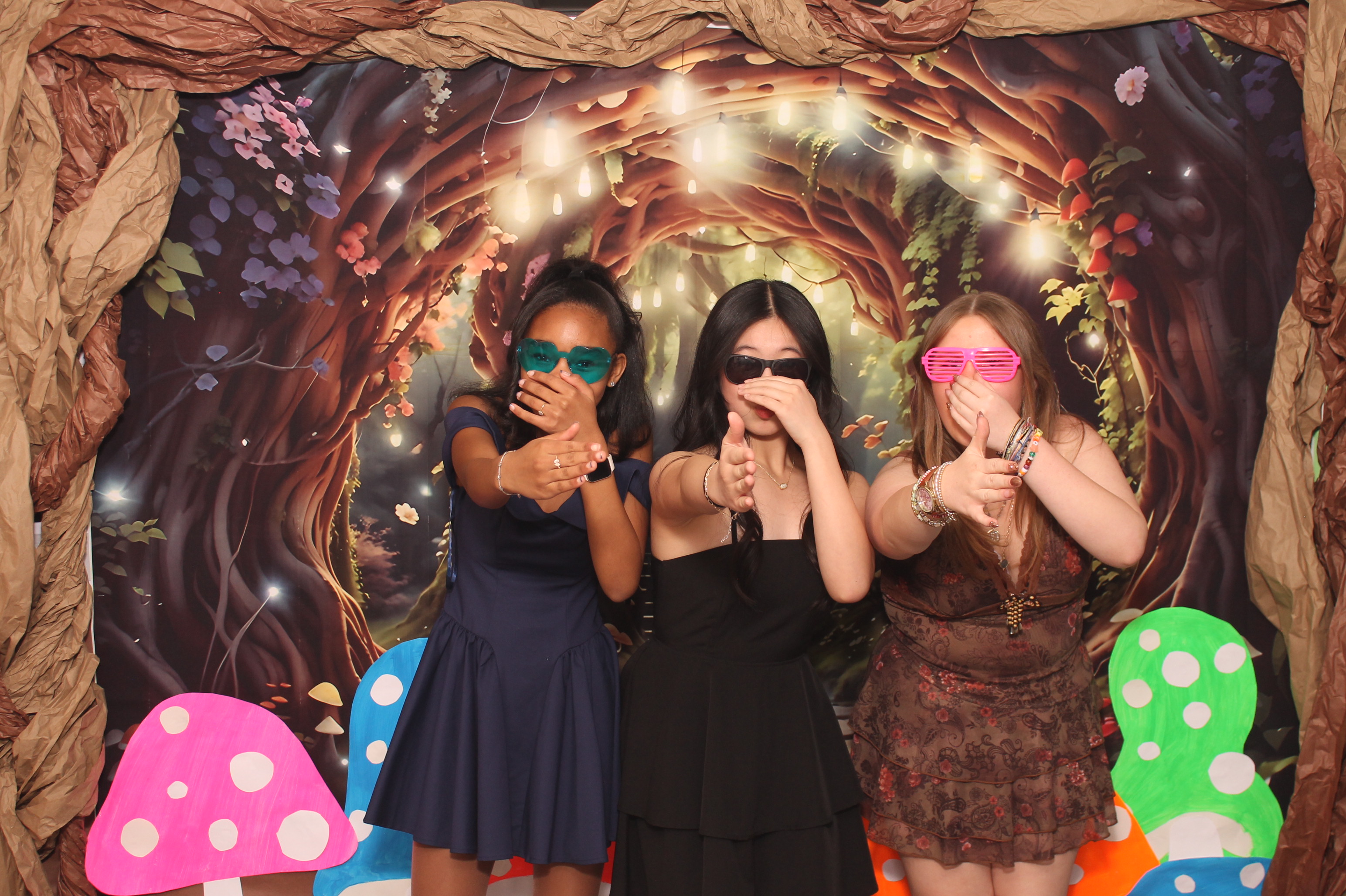 Magsig Spring Fling School Dance | View more photos from the event at gallery.photoboothcincy.com/u/PhotoBoothCincy/Magsig-Spring-Fling-School-Dance