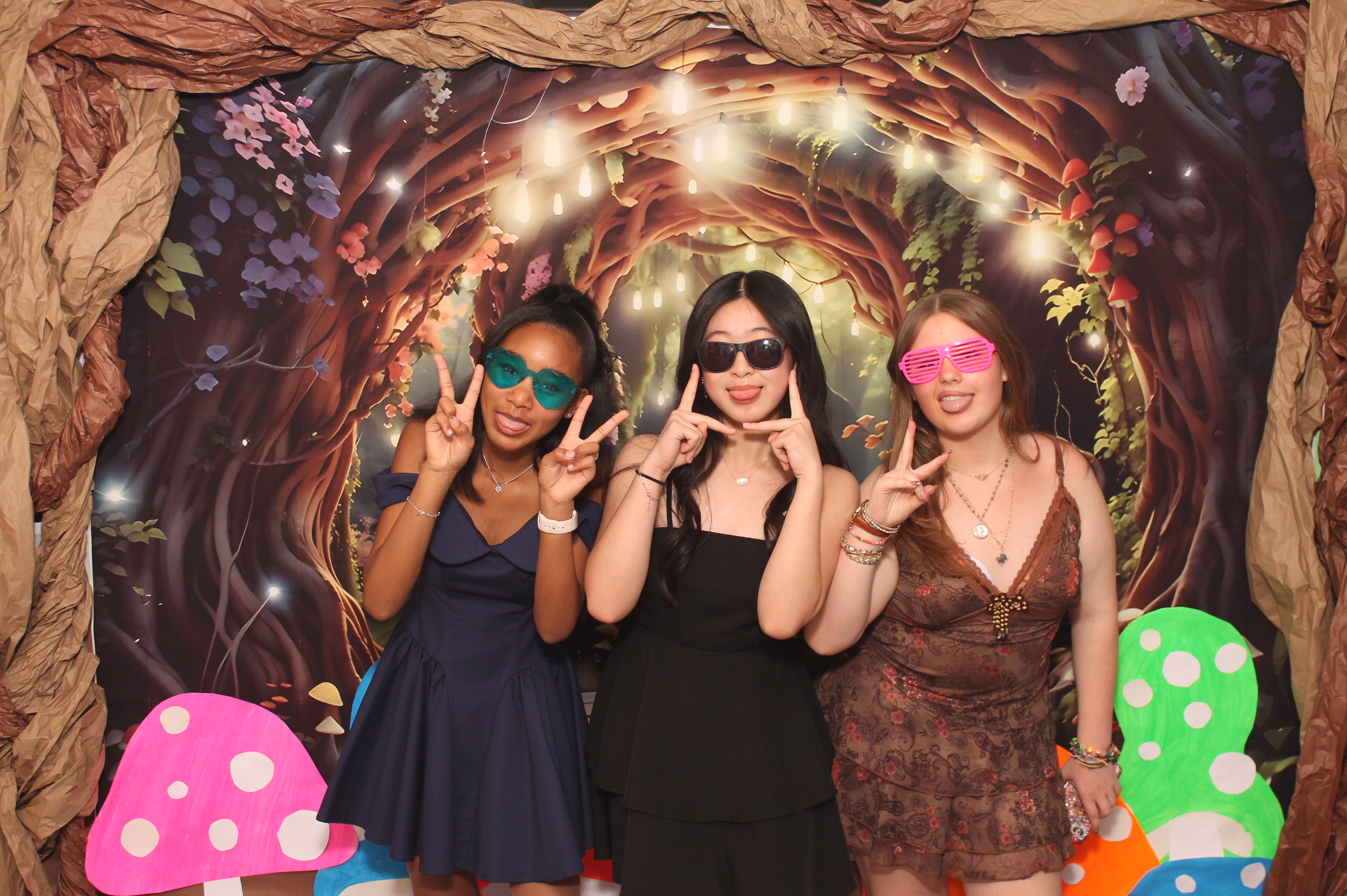 Magsig Spring Fling School Dance | View more photos from the event at gallery.photoboothcincy.com/u/PhotoBoothCincy/Magsig-Spring-Fling-School-Dance