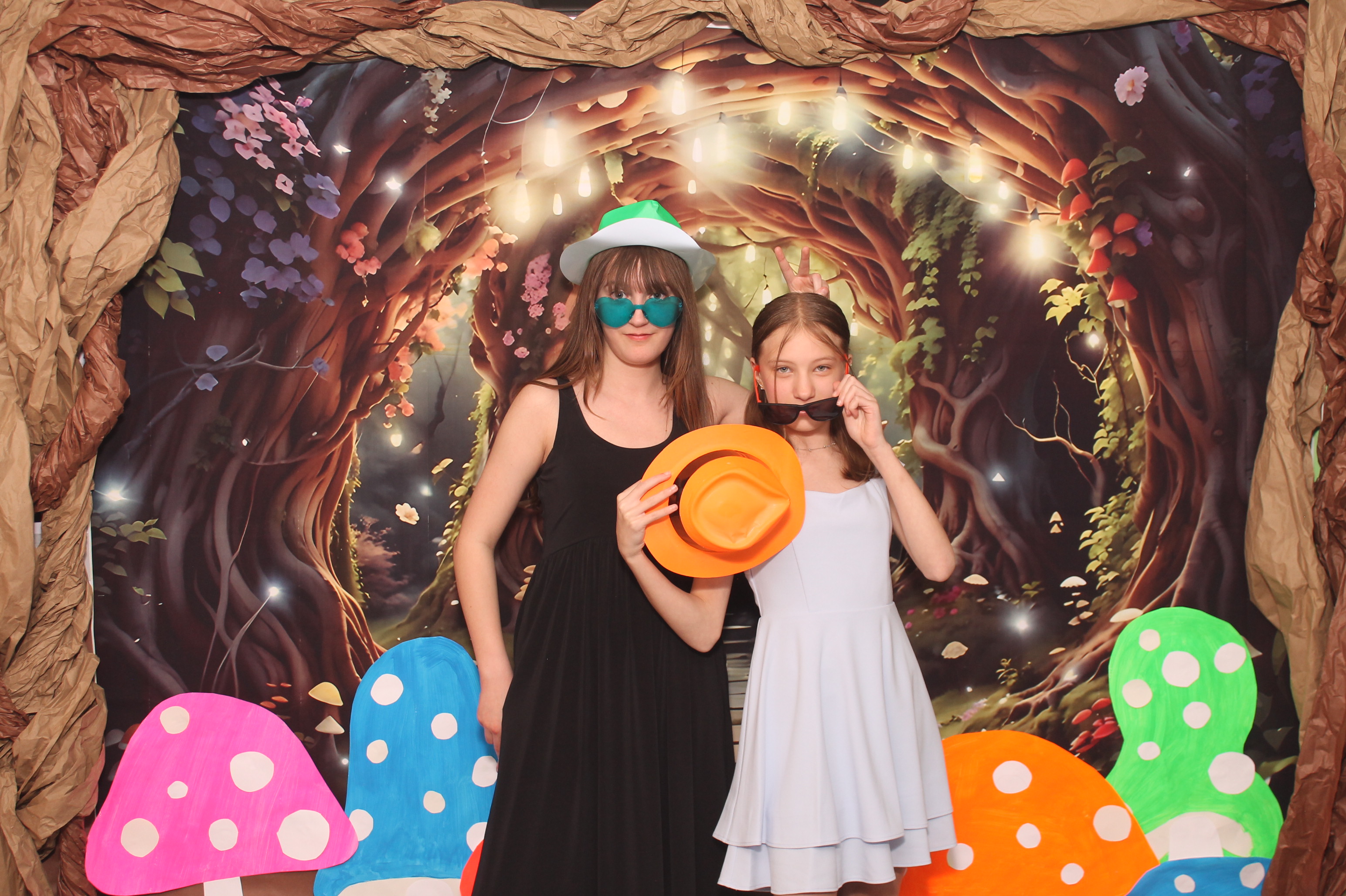 Magsig Spring Fling School Dance | View more photos from the event at gallery.photoboothcincy.com/u/PhotoBoothCincy/Magsig-Spring-Fling-School-Dance