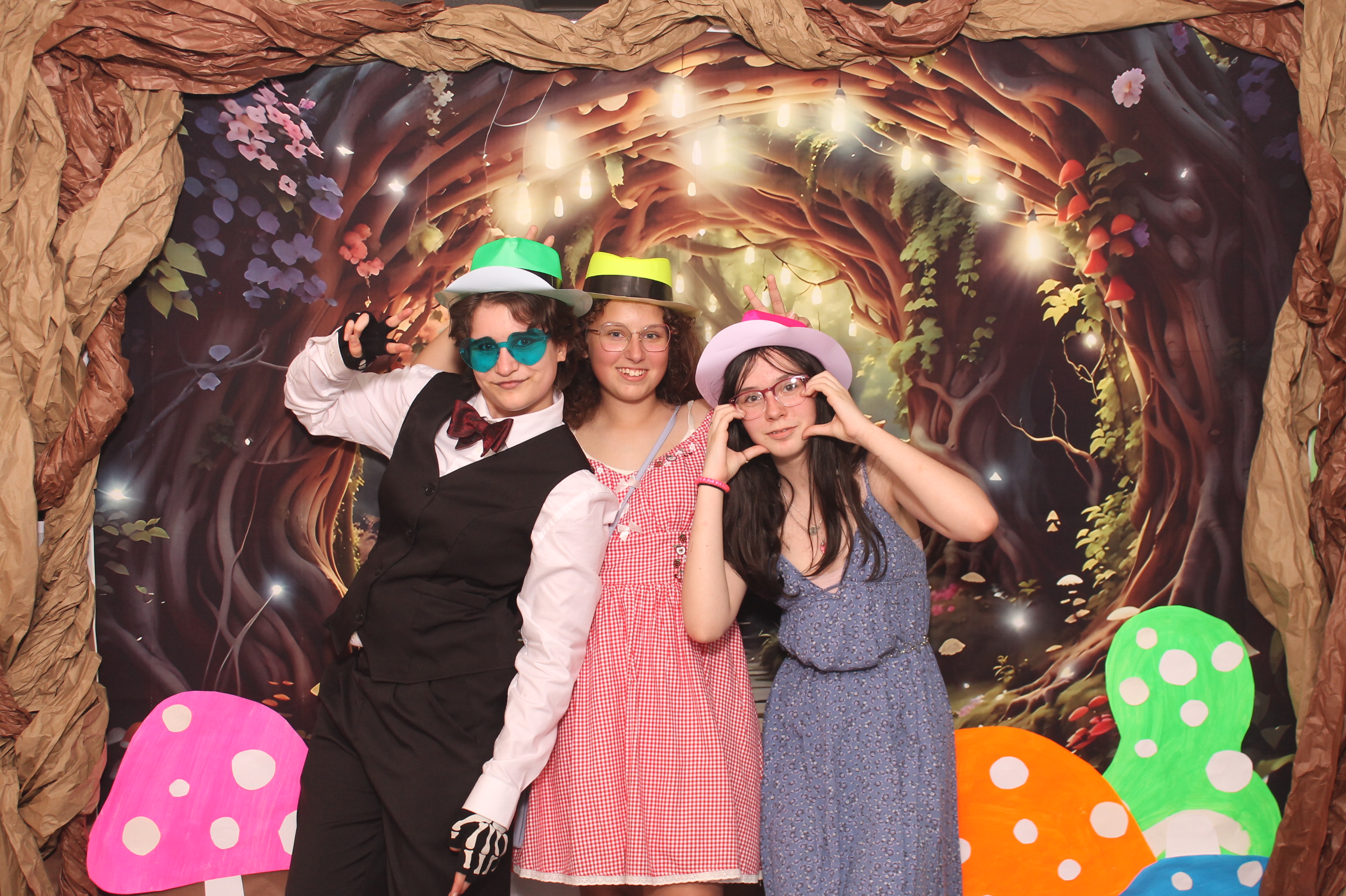 Magsig Spring Fling School Dance | View more photos from the event at gallery.photoboothcincy.com/u/PhotoBoothCincy/Magsig-Spring-Fling-School-Dance