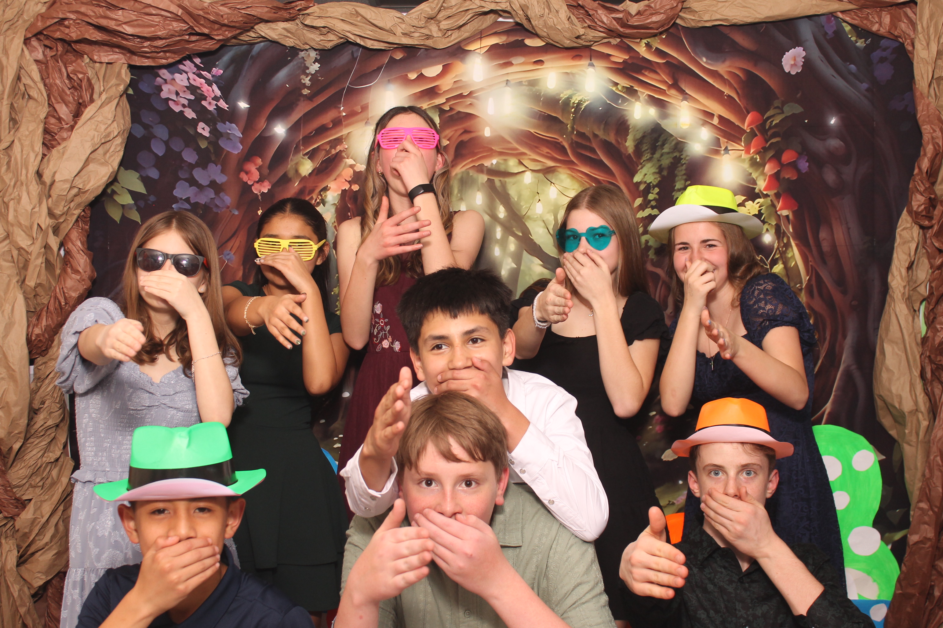 Magsig Spring Fling School Dance | View more photos from the event at gallery.photoboothcincy.com/u/PhotoBoothCincy/Magsig-Spring-Fling-School-Dance