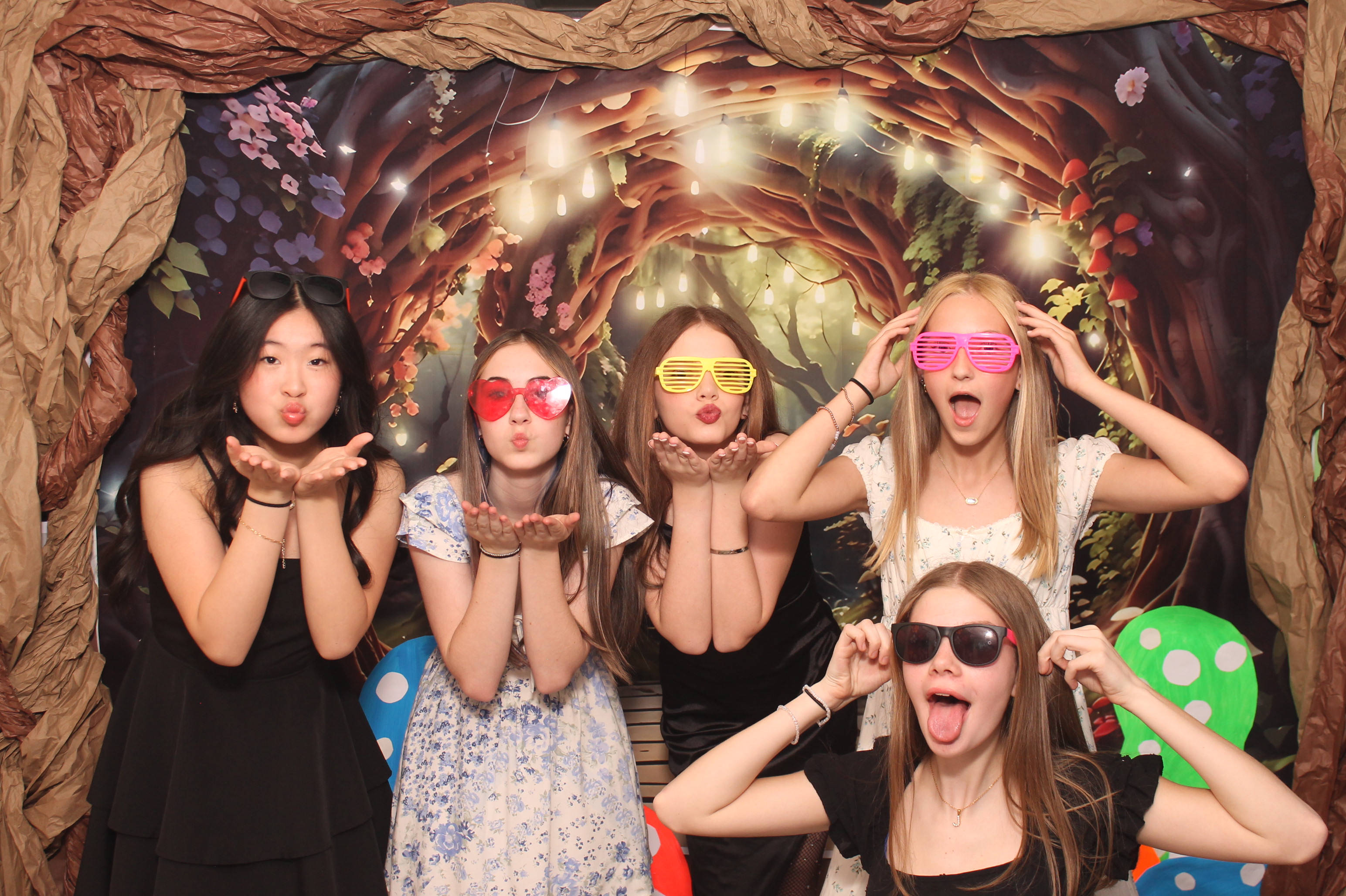 Magsig Spring Fling School Dance | View more photos from the event at gallery.photoboothcincy.com/u/PhotoBoothCincy/Magsig-Spring-Fling-School-Dance