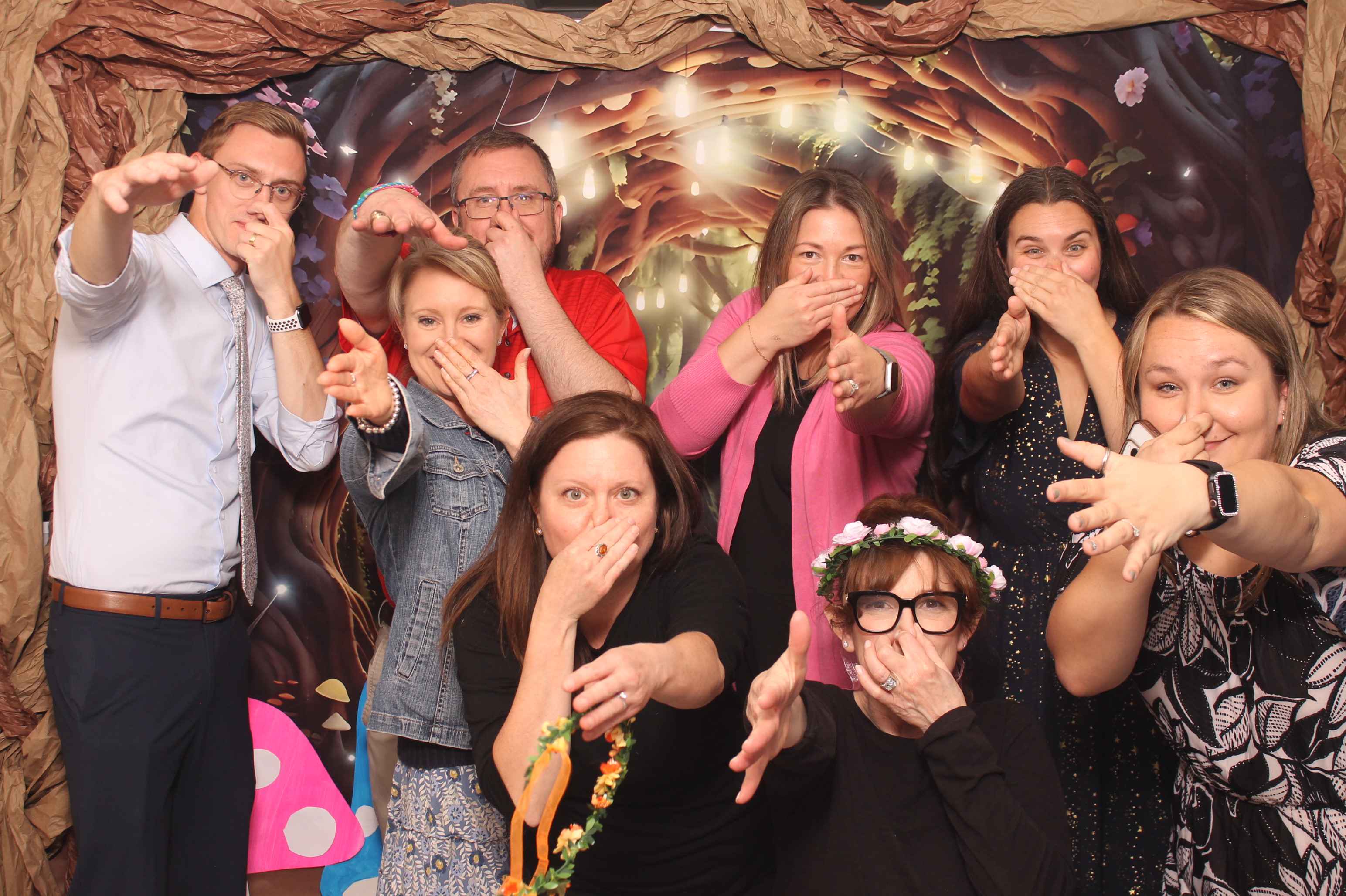 Magsig Spring Fling School Dance | View more photos from the event at gallery.photoboothcincy.com/u/PhotoBoothCincy/Magsig-Spring-Fling-School-Dance
