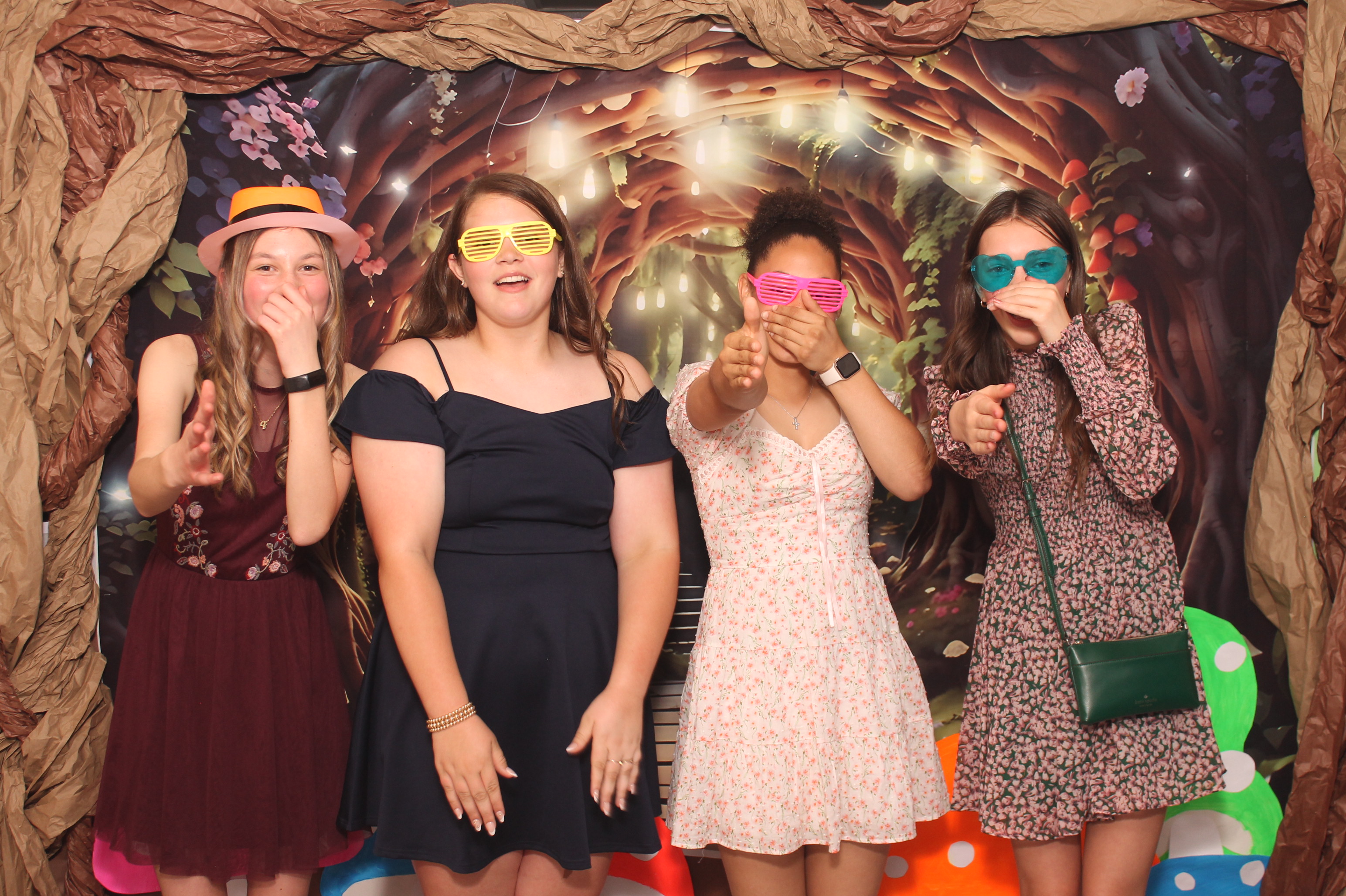 Magsig Spring Fling School Dance | View more photos from the event at gallery.photoboothcincy.com/u/PhotoBoothCincy/Magsig-Spring-Fling-School-Dance