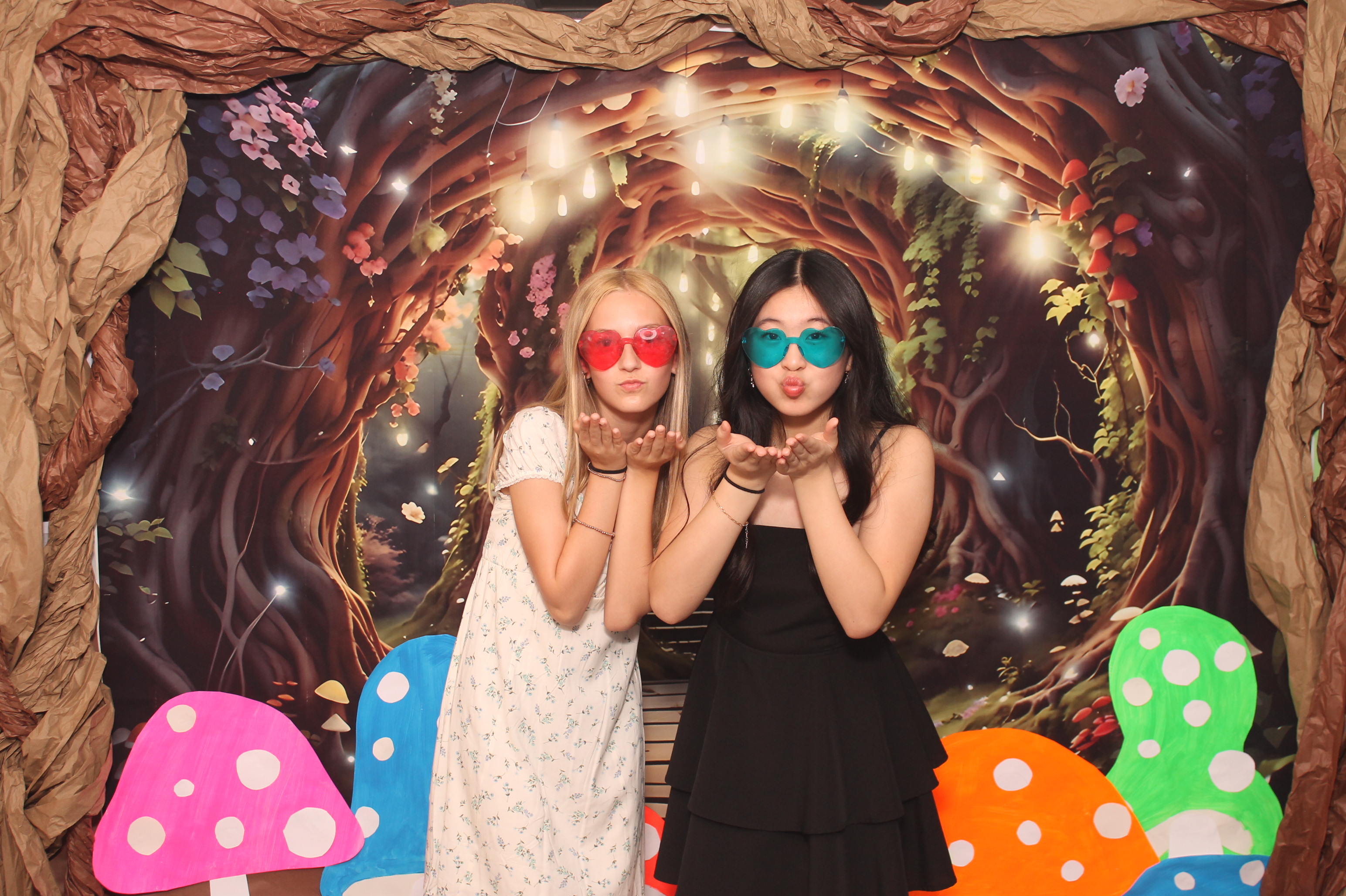Magsig Spring Fling School Dance | View more photos from the event at gallery.photoboothcincy.com/u/PhotoBoothCincy/Magsig-Spring-Fling-School-Dance