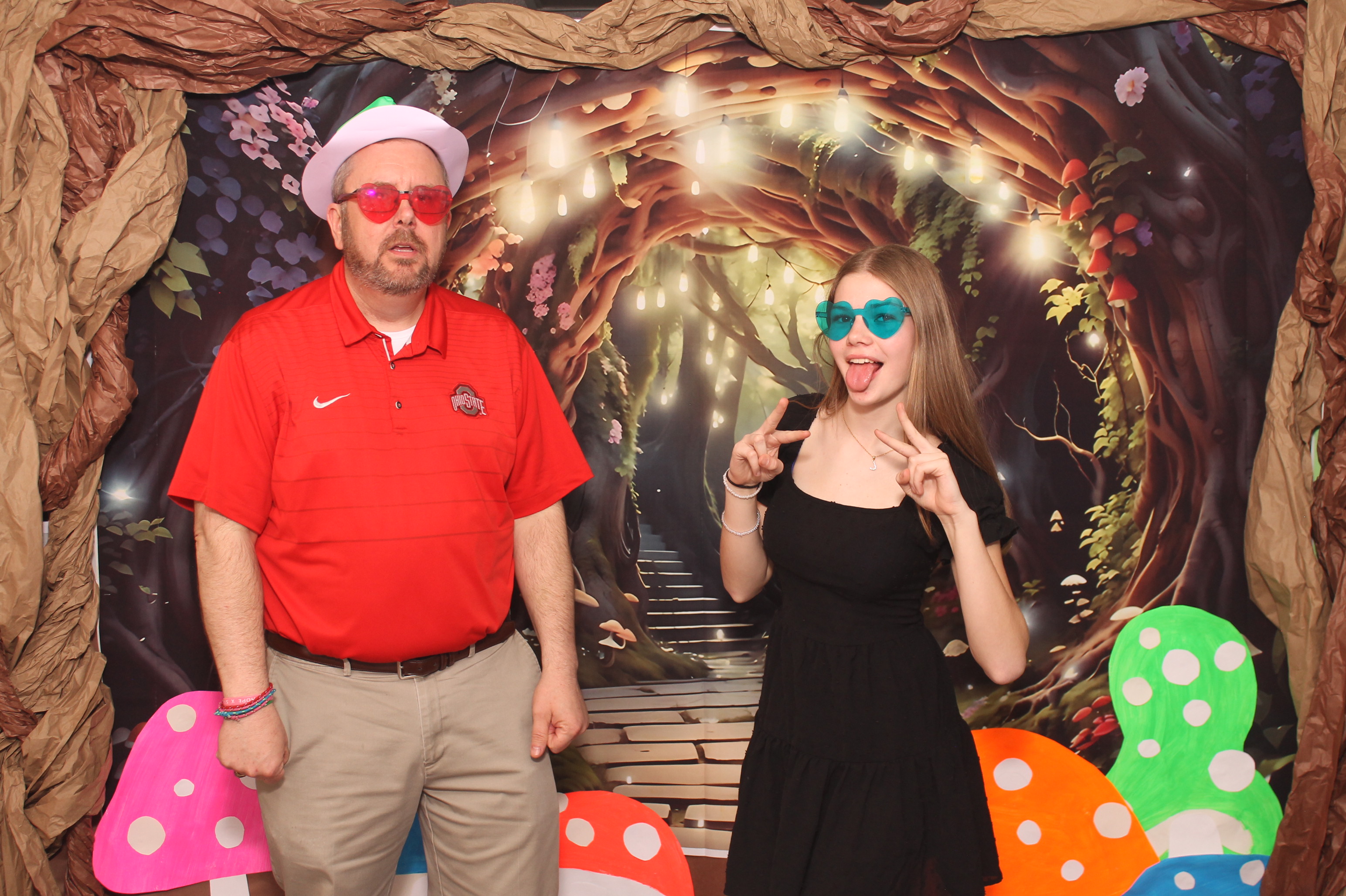 Magsig Spring Fling School Dance | View more photos from the event at gallery.photoboothcincy.com/u/PhotoBoothCincy/Magsig-Spring-Fling-School-Dance