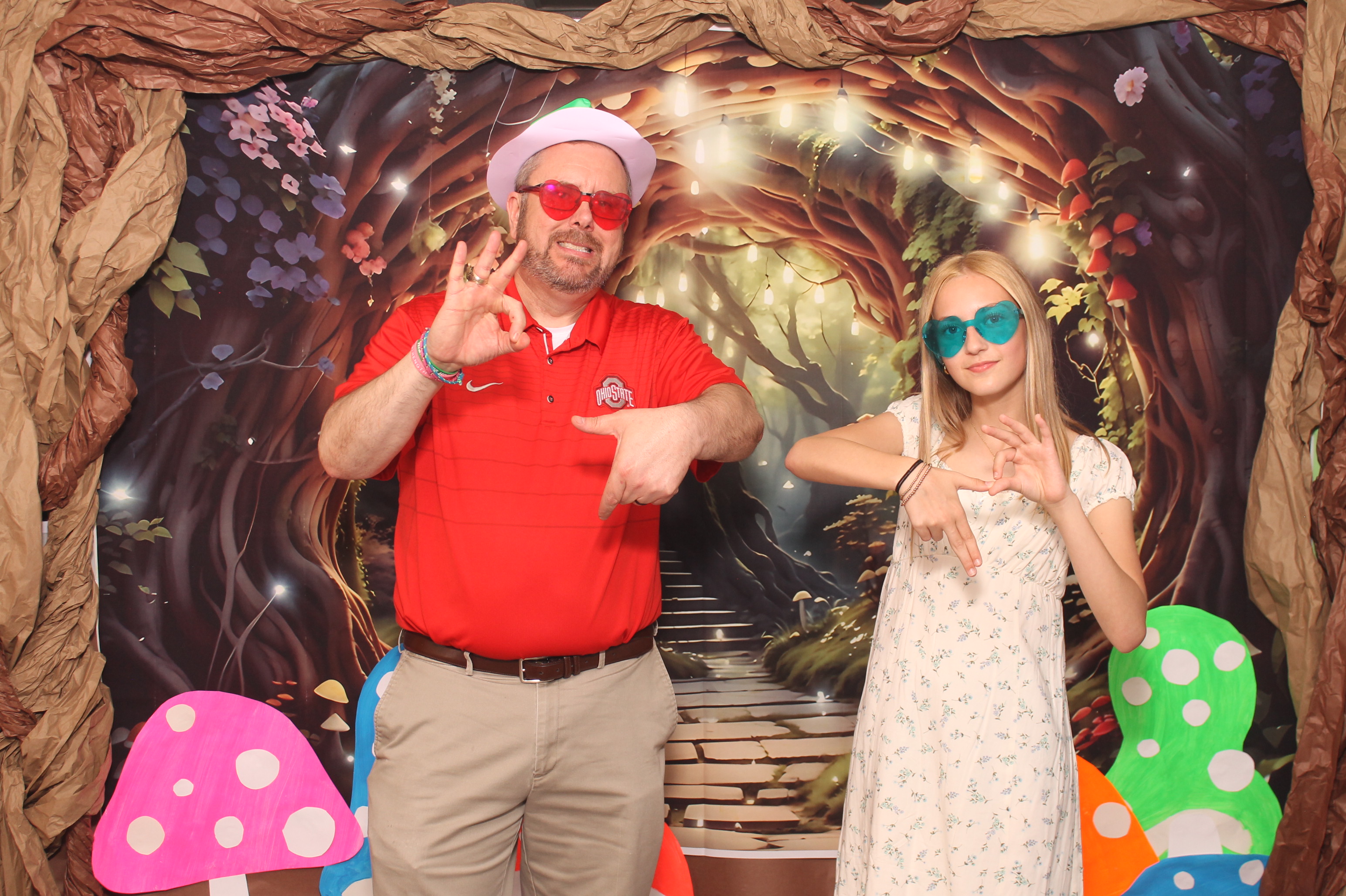 Magsig Spring Fling School Dance | View more photos from the event at gallery.photoboothcincy.com/u/PhotoBoothCincy/Magsig-Spring-Fling-School-Dance