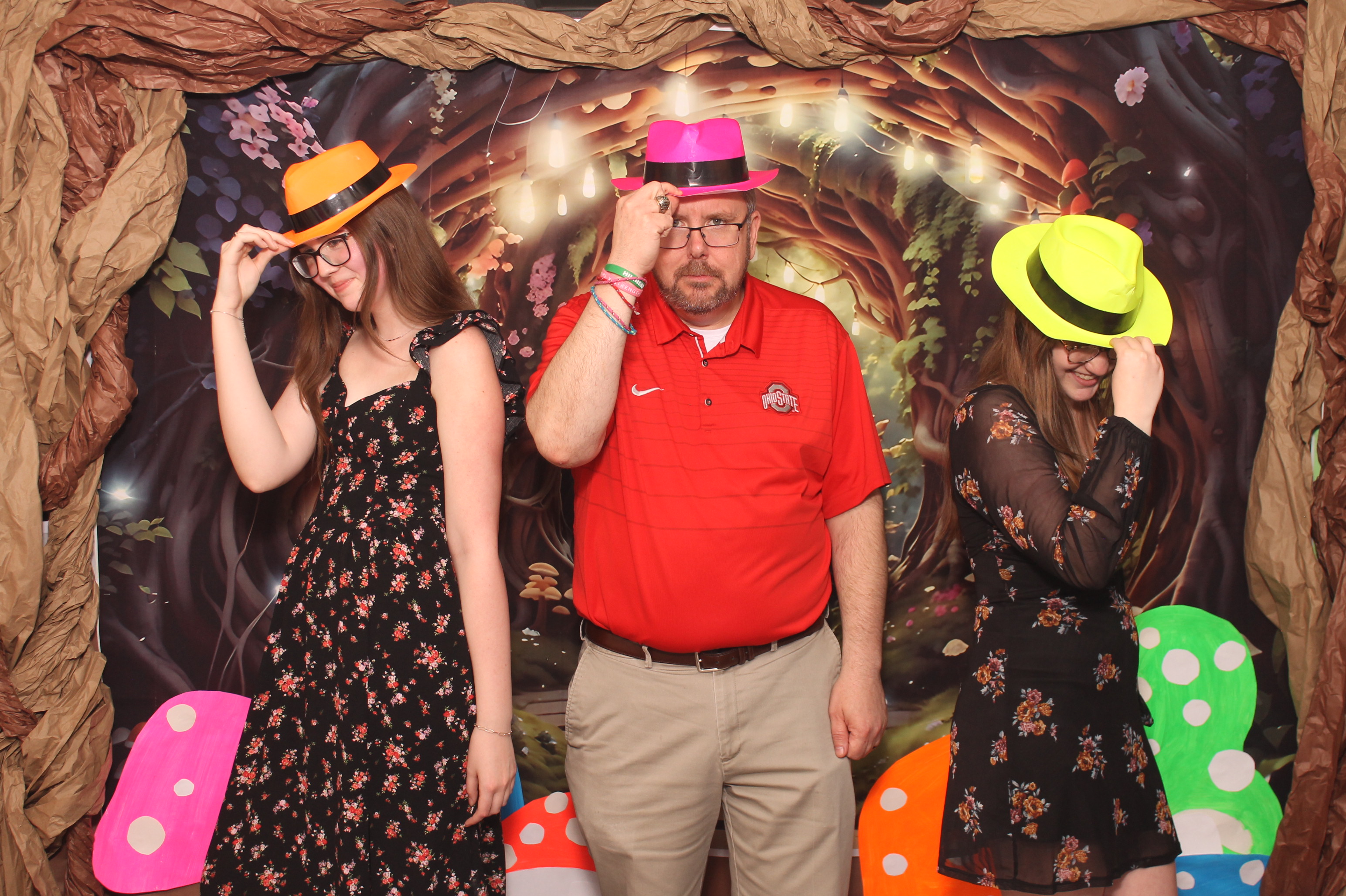 Magsig Spring Fling School Dance | View more photos from the event at gallery.photoboothcincy.com/u/PhotoBoothCincy/Magsig-Spring-Fling-School-Dance