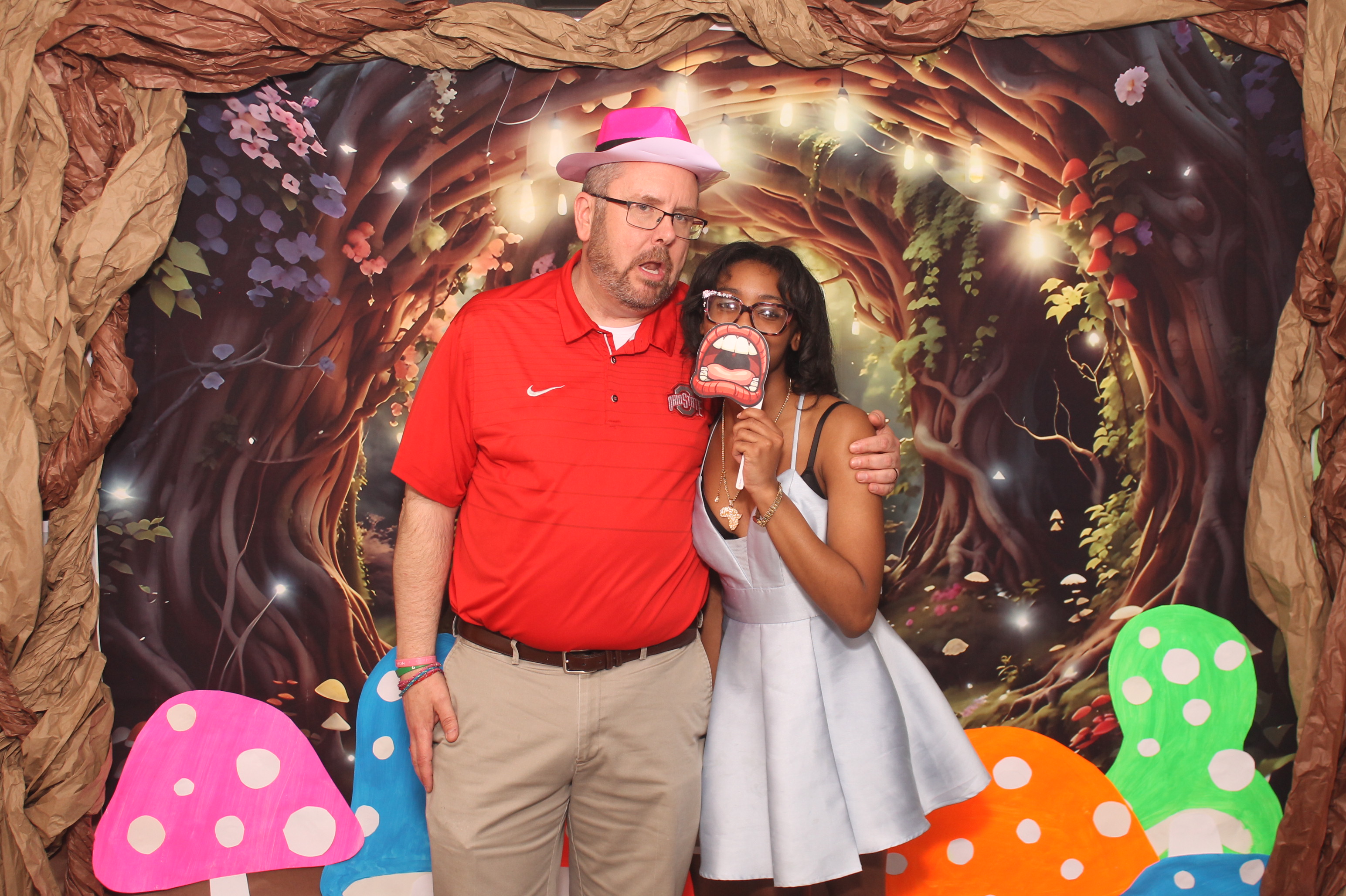 Magsig Spring Fling School Dance | View more photos from the event at gallery.photoboothcincy.com/u/PhotoBoothCincy/Magsig-Spring-Fling-School-Dance