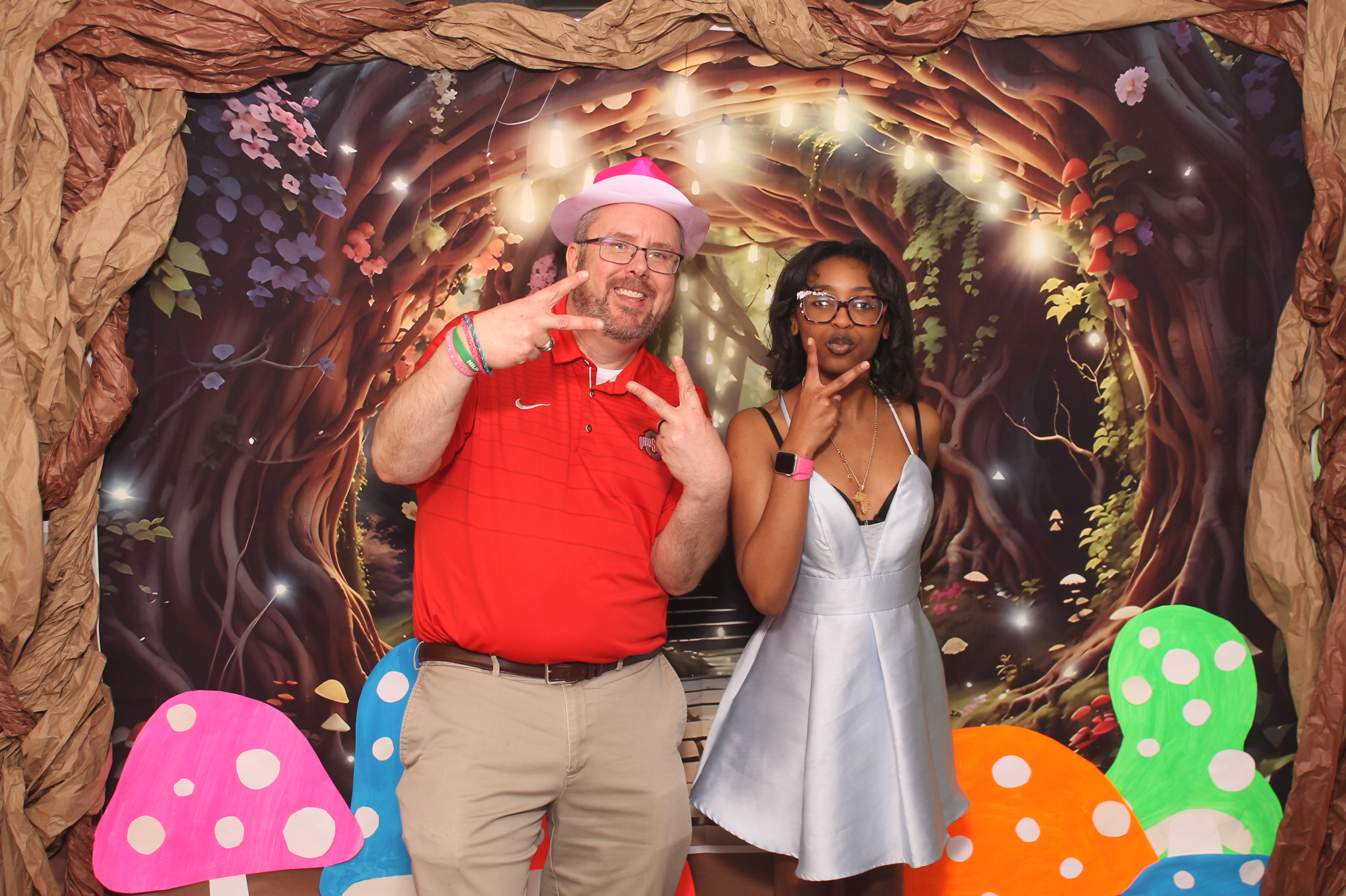 Magsig Spring Fling School Dance | View more photos from the event at gallery.photoboothcincy.com/u/PhotoBoothCincy/Magsig-Spring-Fling-School-Dance