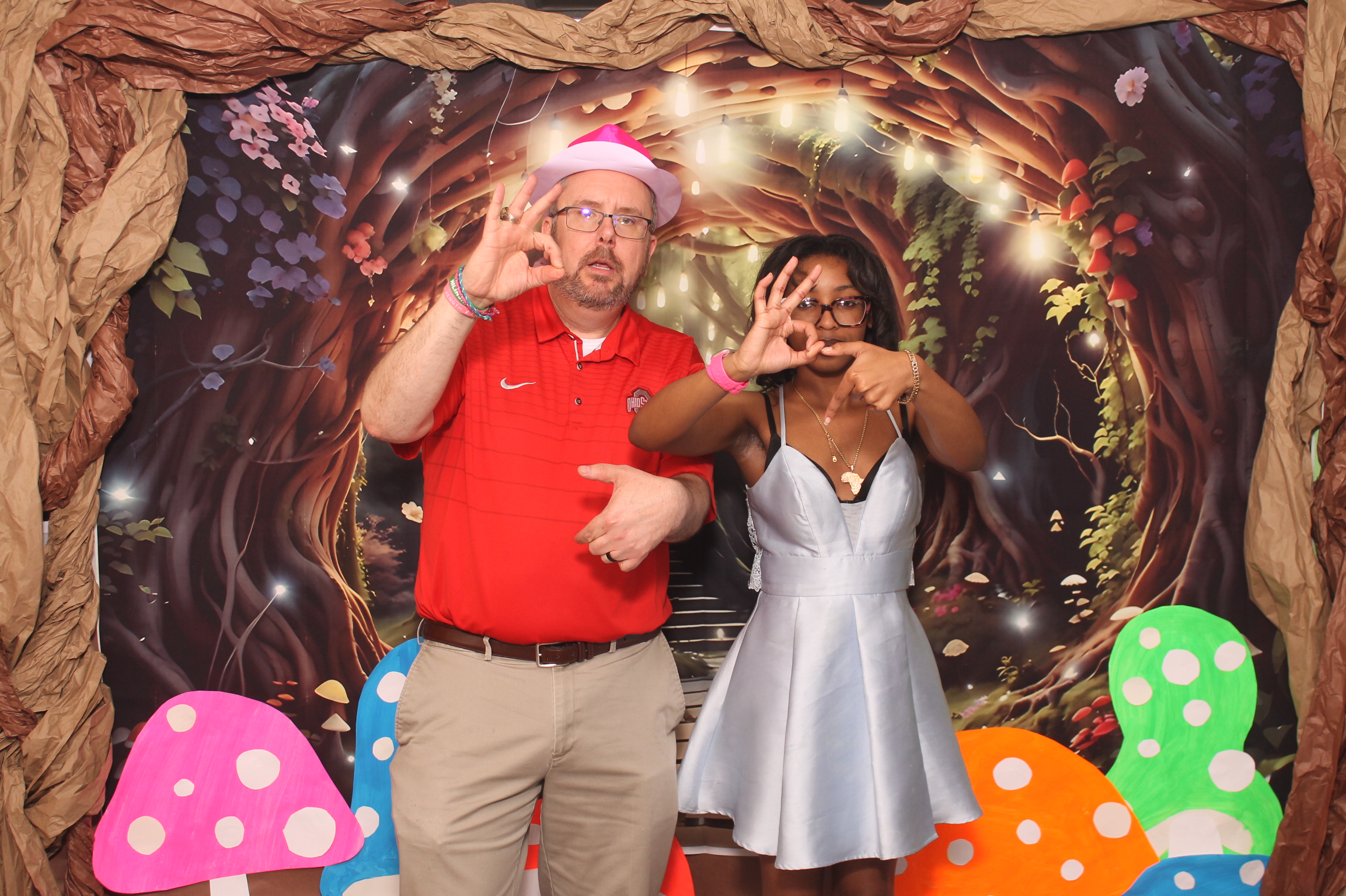Magsig Spring Fling School Dance | View more photos from the event at gallery.photoboothcincy.com/u/PhotoBoothCincy/Magsig-Spring-Fling-School-Dance