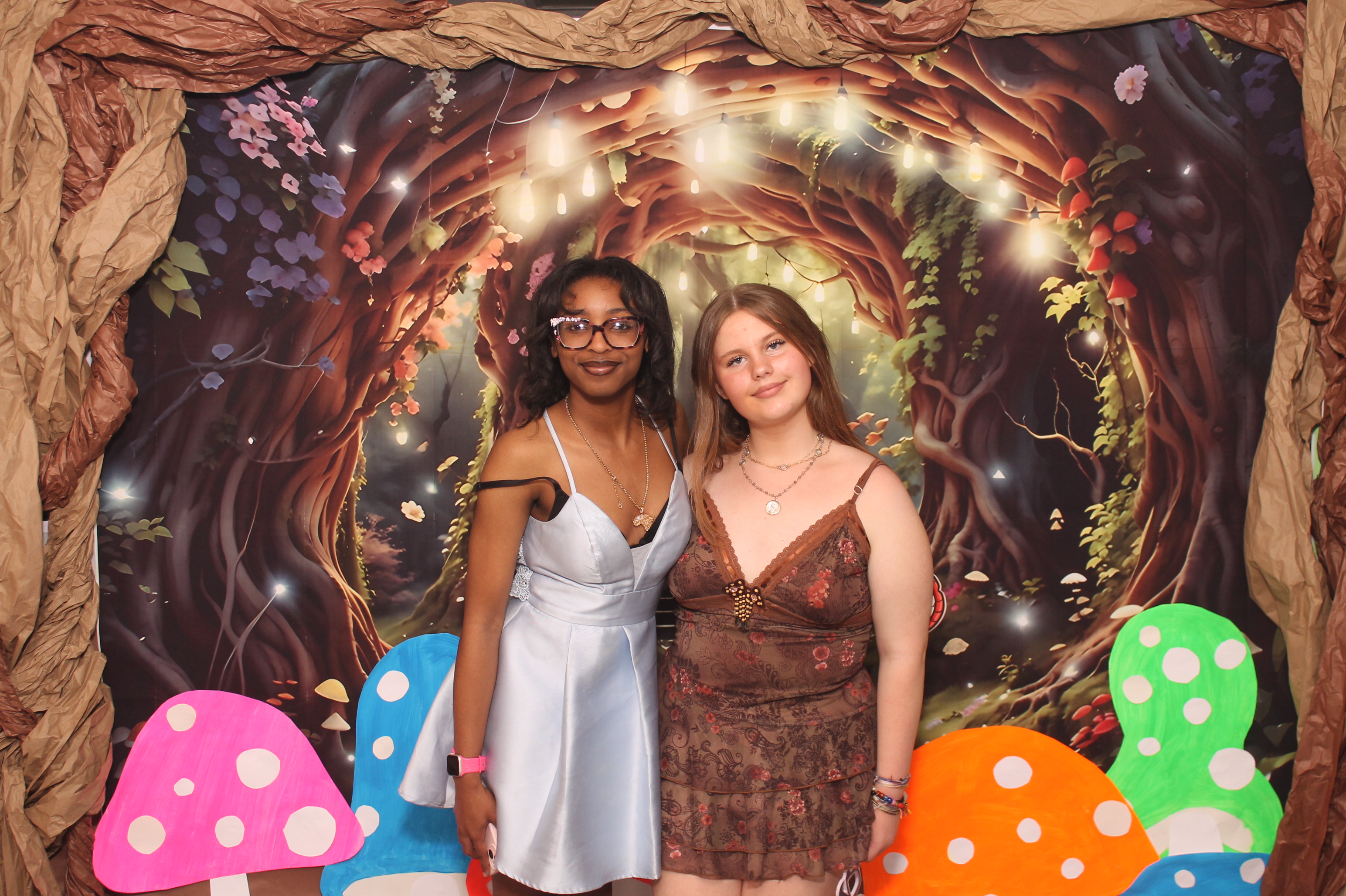 Magsig Spring Fling School Dance | View more photos from the event at gallery.photoboothcincy.com/u/PhotoBoothCincy/Magsig-Spring-Fling-School-Dance