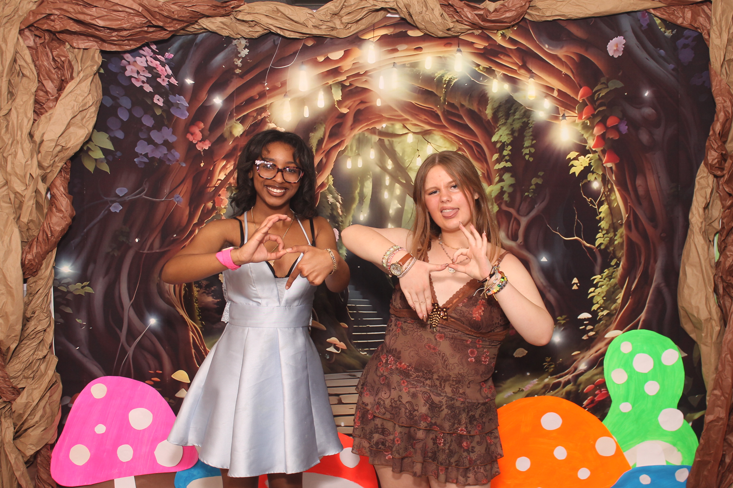 Magsig Spring Fling School Dance | View more photos from the event at gallery.photoboothcincy.com/u/PhotoBoothCincy/Magsig-Spring-Fling-School-Dance