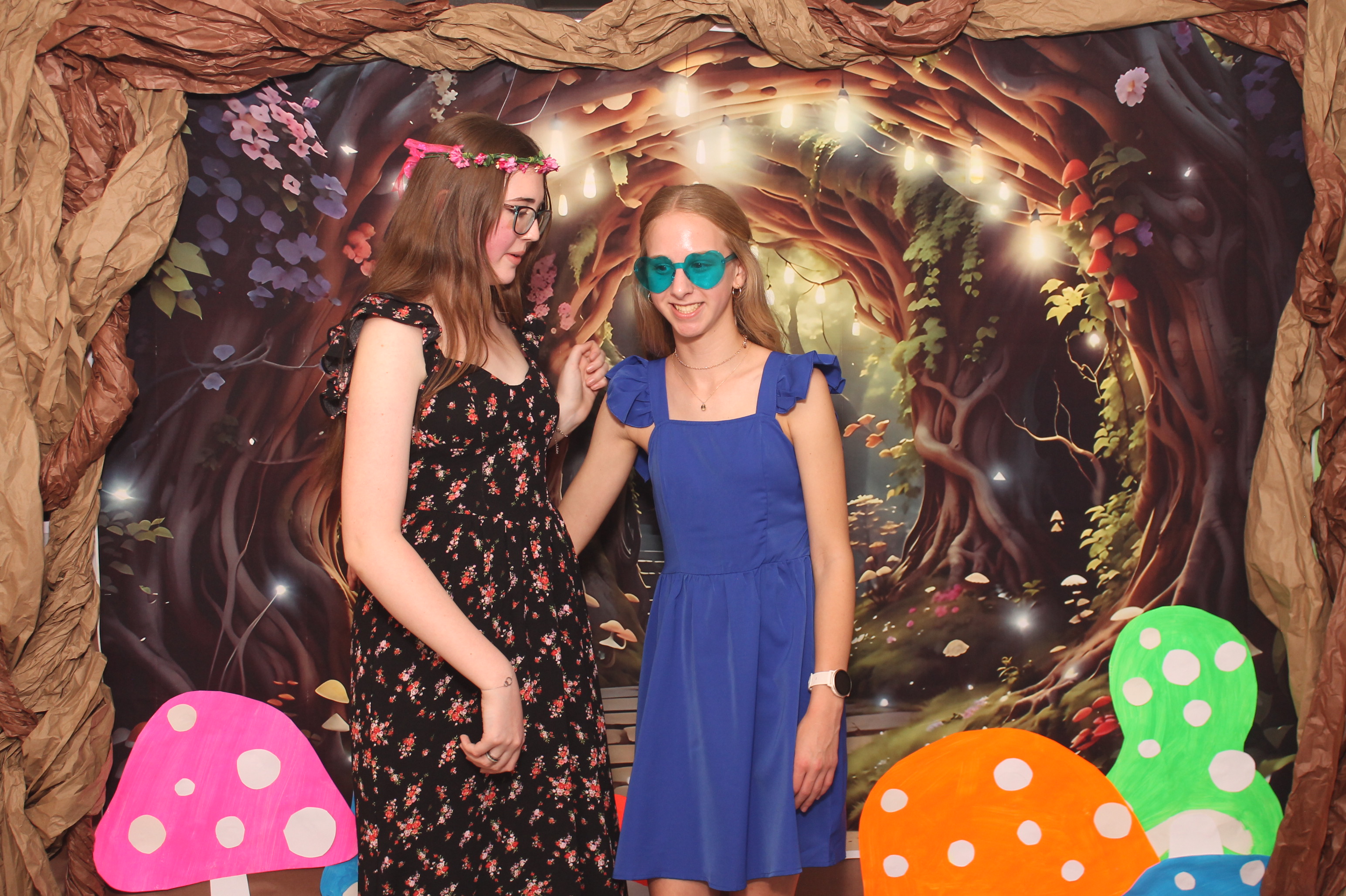 Magsig Spring Fling School Dance | View more photos from the event at gallery.photoboothcincy.com/u/PhotoBoothCincy/Magsig-Spring-Fling-School-Dance