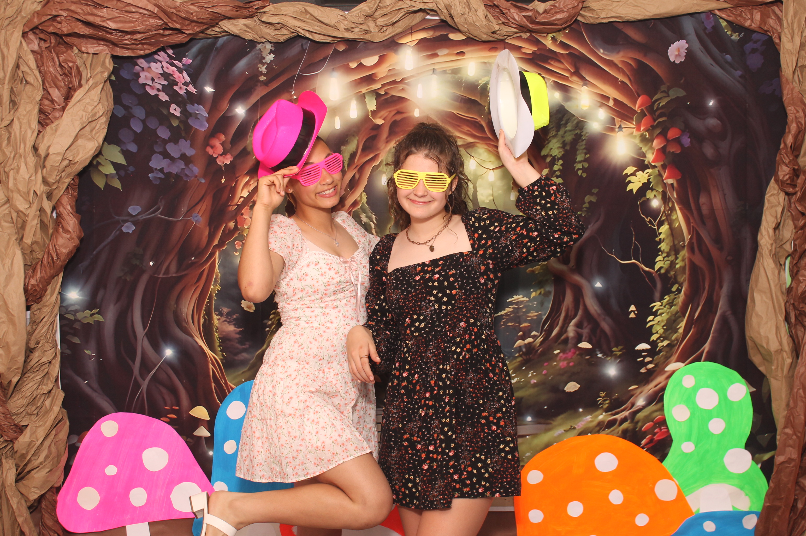 Magsig Spring Fling School Dance | View more photos from the event at gallery.photoboothcincy.com/u/PhotoBoothCincy/Magsig-Spring-Fling-School-Dance
