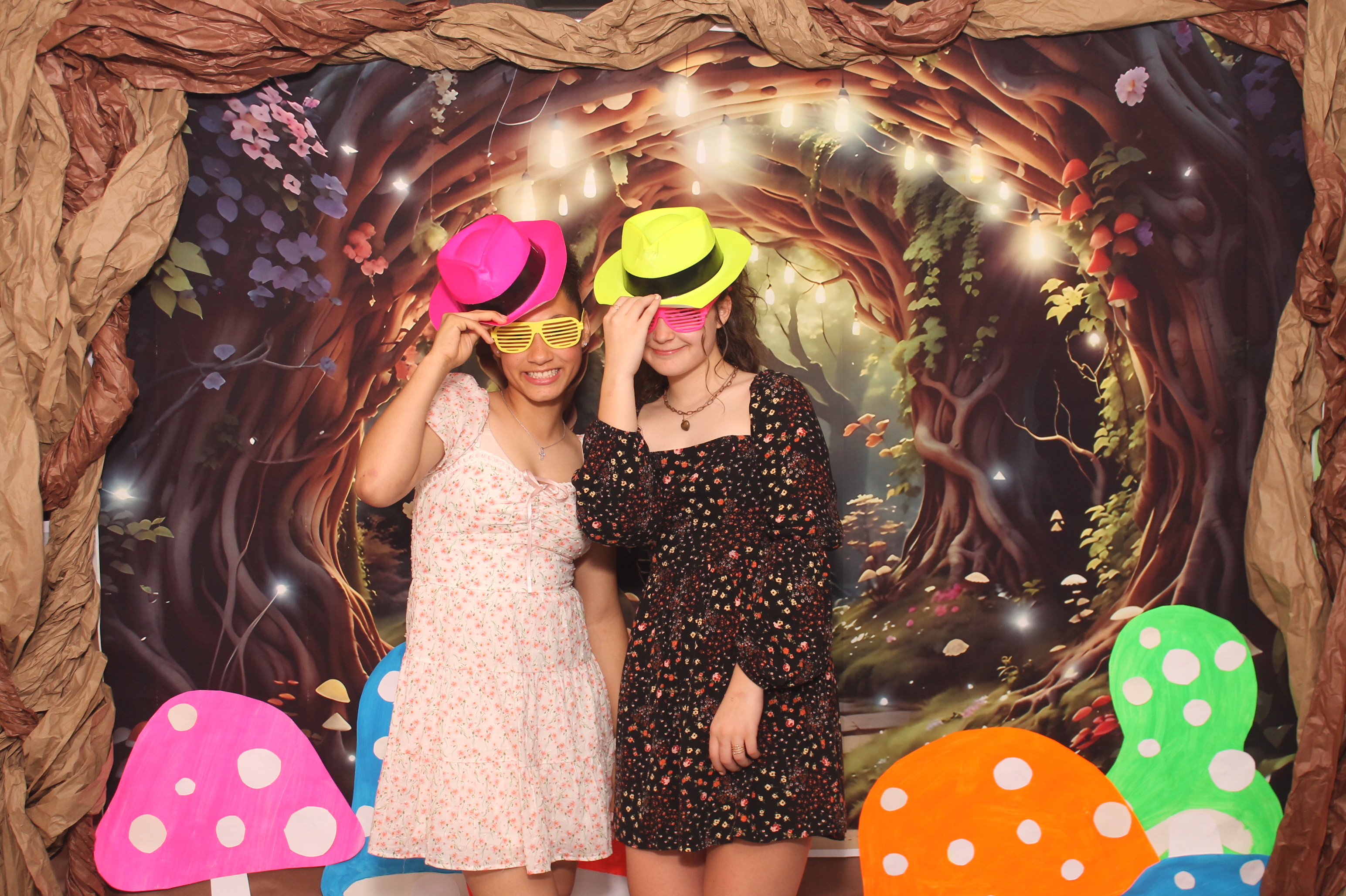 Magsig Spring Fling School Dance | View more photos from the event at gallery.photoboothcincy.com/u/PhotoBoothCincy/Magsig-Spring-Fling-School-Dance