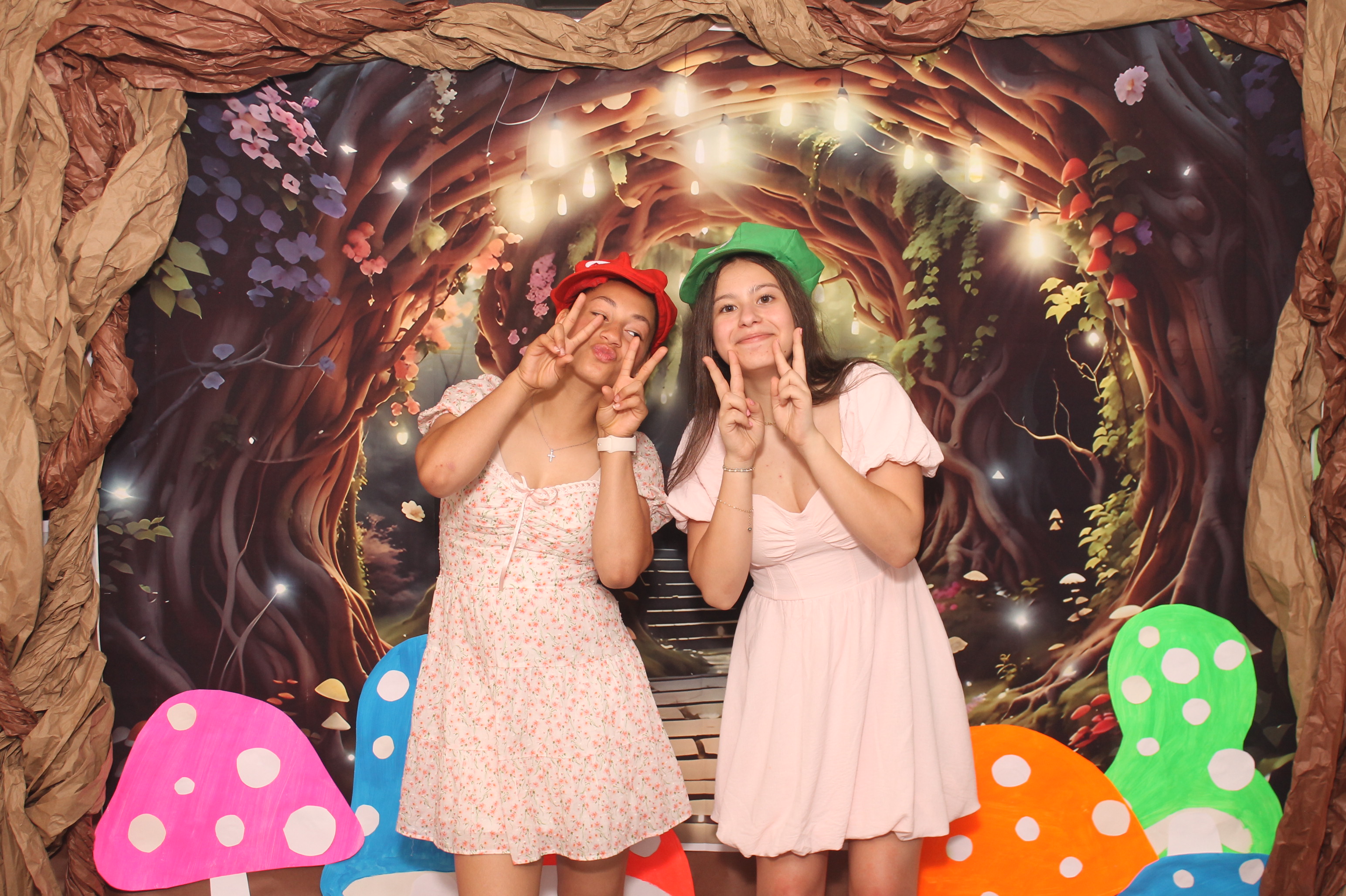 Magsig Spring Fling School Dance | View more photos from the event at gallery.photoboothcincy.com/u/PhotoBoothCincy/Magsig-Spring-Fling-School-Dance