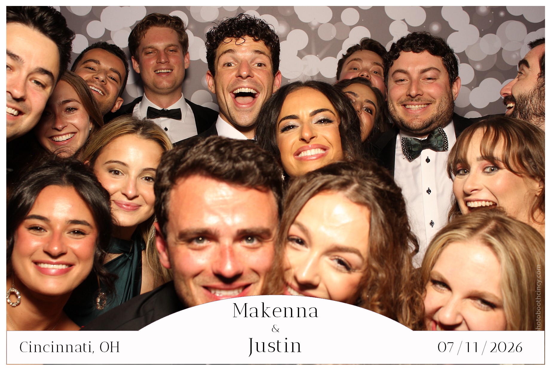 Makenna & Justin | View more photos from the event at gallery.photoboothcincy.com/u/PhotoBoothCincy/Makenna-Justin