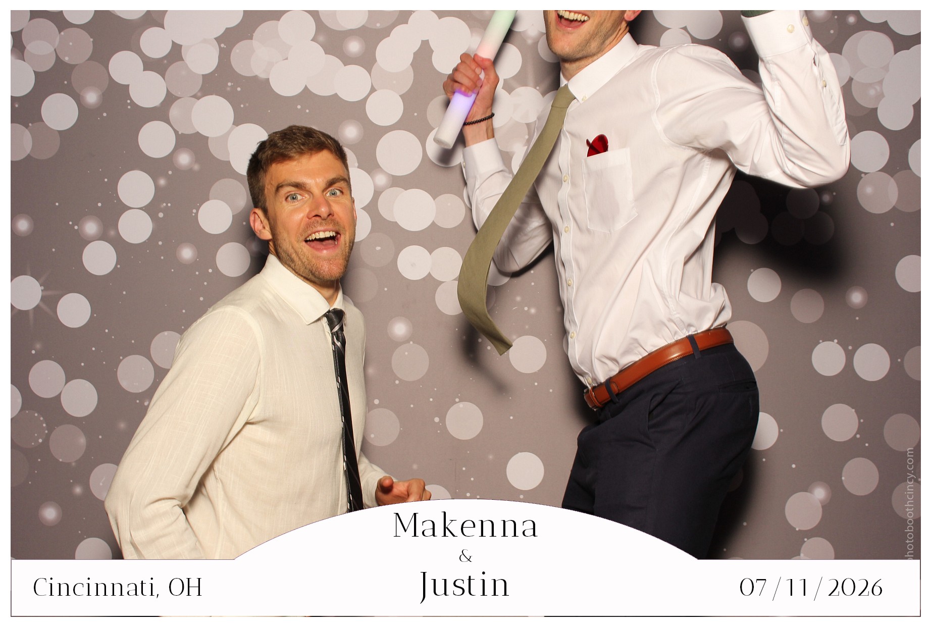 Makenna & Justin | View more photos from the event at gallery.photoboothcincy.com/u/PhotoBoothCincy/Makenna-Justin