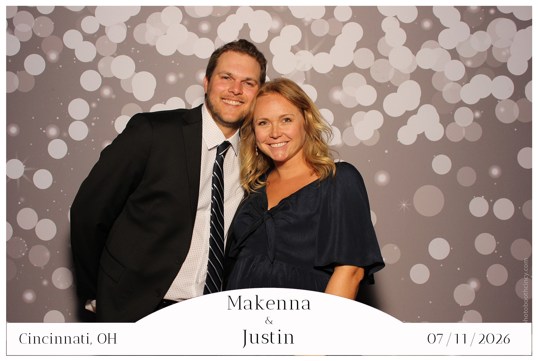 Makenna & Justin | View more photos from the event at gallery.photoboothcincy.com/u/PhotoBoothCincy/Makenna-Justin