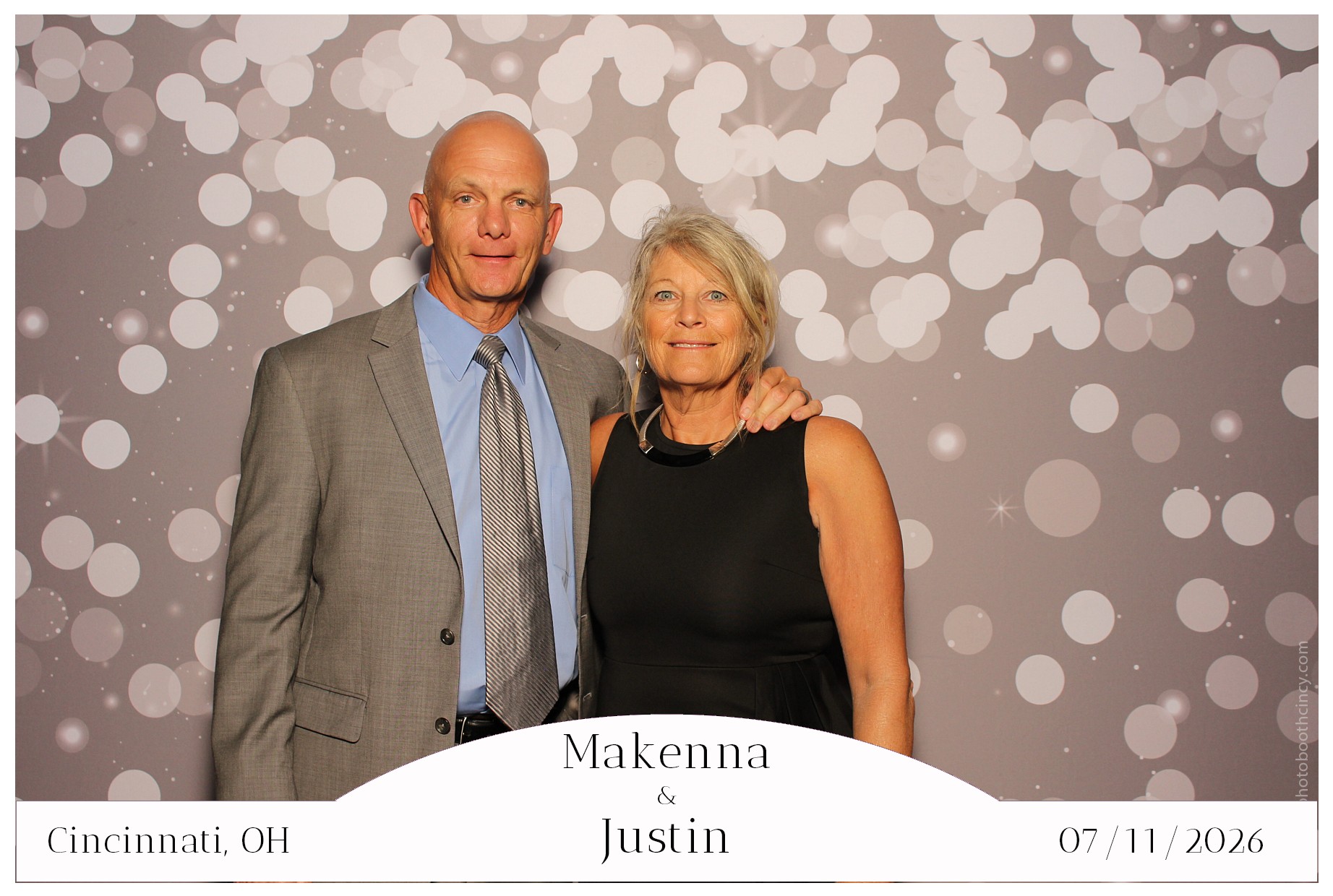 Makenna & Justin | View more photos from the event at gallery.photoboothcincy.com/u/PhotoBoothCincy/Makenna-Justin